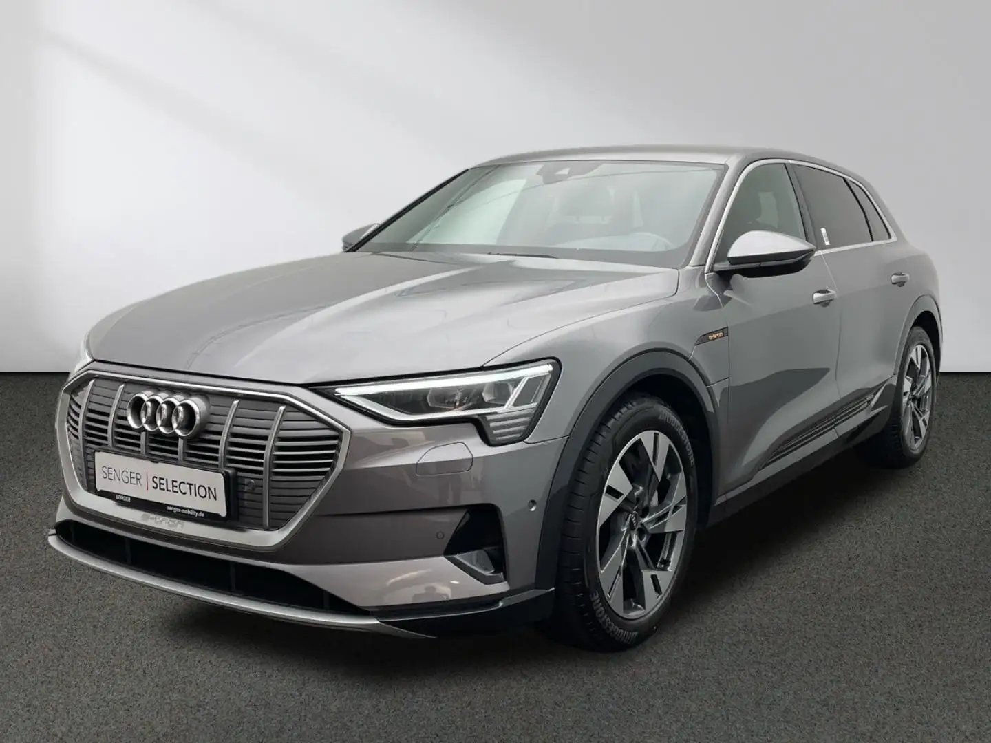 Audi e-tron advanced 50 quattro MMI LED AHK Memory Gris - 1
