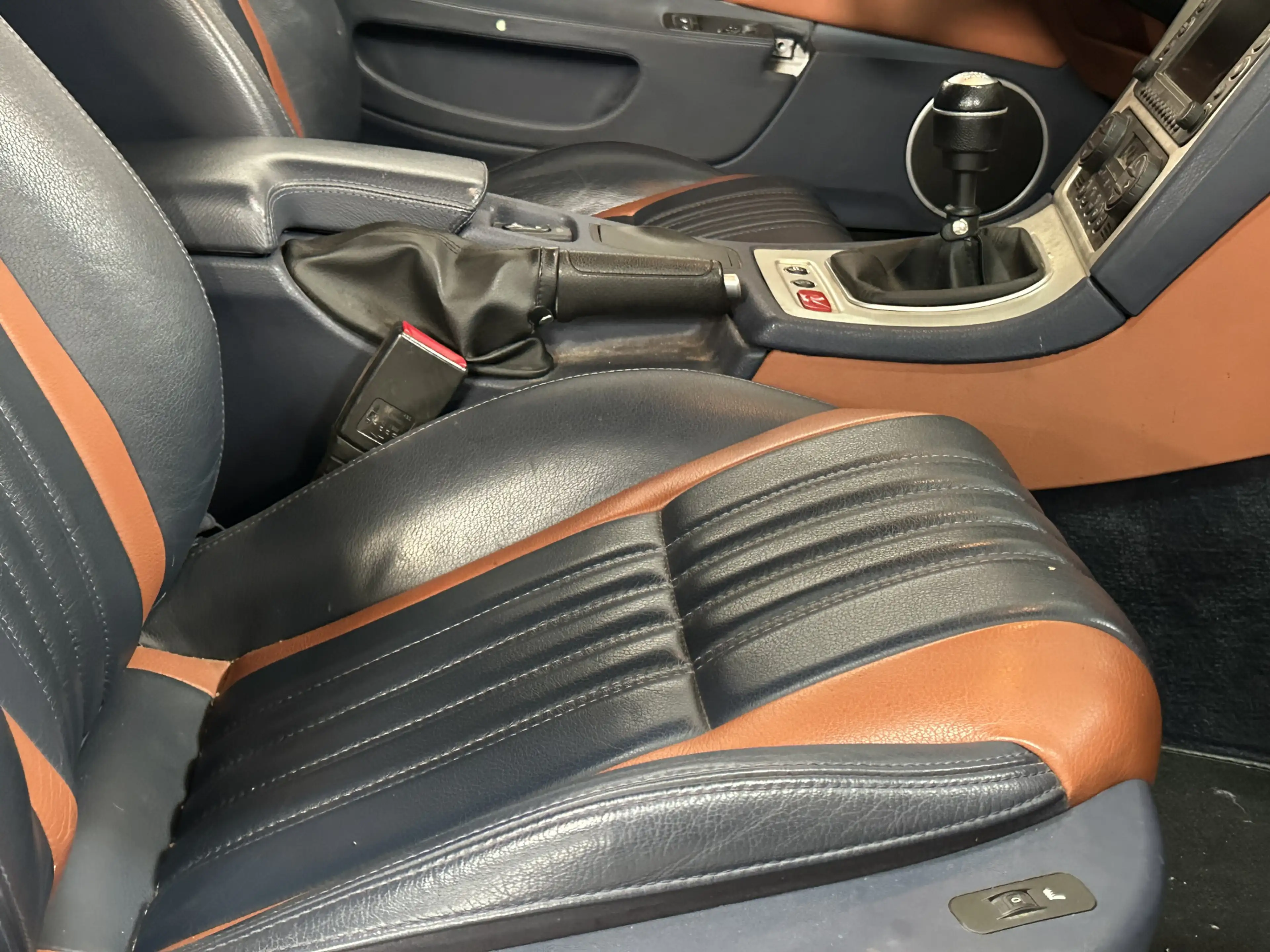 Alfa Romeo Spider 2.2 JTS Exclusive CLIMA / CRUISE / LEER / NAVI — photo 8
