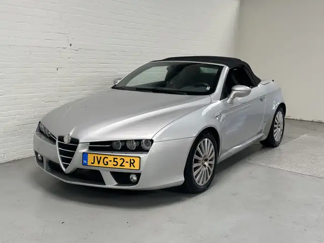 Alfa Romeo Spider 2.2 JTS Exclusive CLIMA / CRUISE / LEER / NAVI
