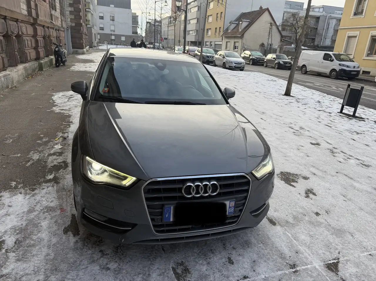 Audi A3 SportBack 1.6i Ambiente Tiptronic A