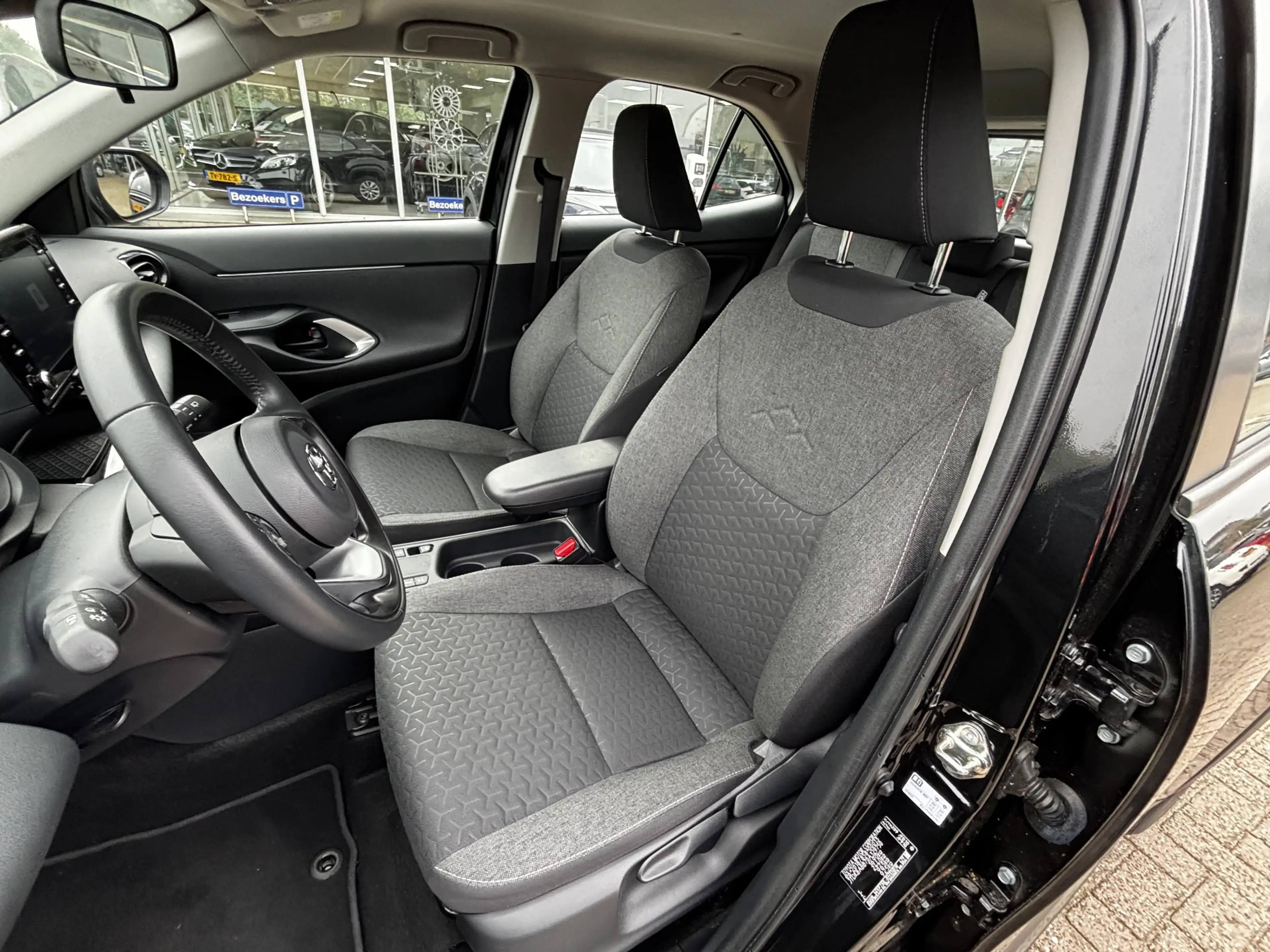 Toyota Yaris Cross 1.5 Hybrid Active / Klima / Acamera / Cruise / Nap — photo 10