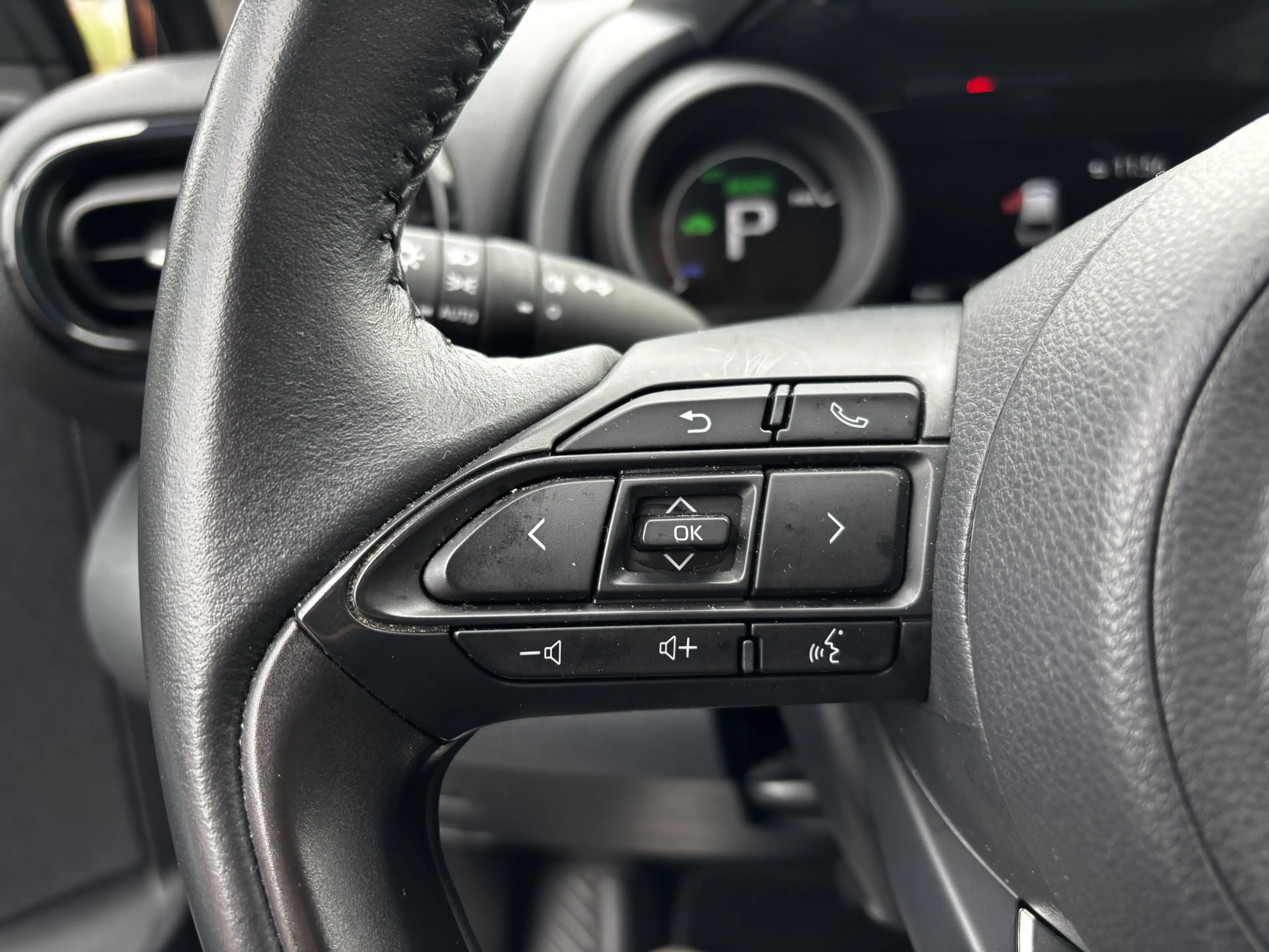 Toyota Yaris Cross 1.5 Hybrid Active / Klima / Acamera / Cruise / Nap — photo 13