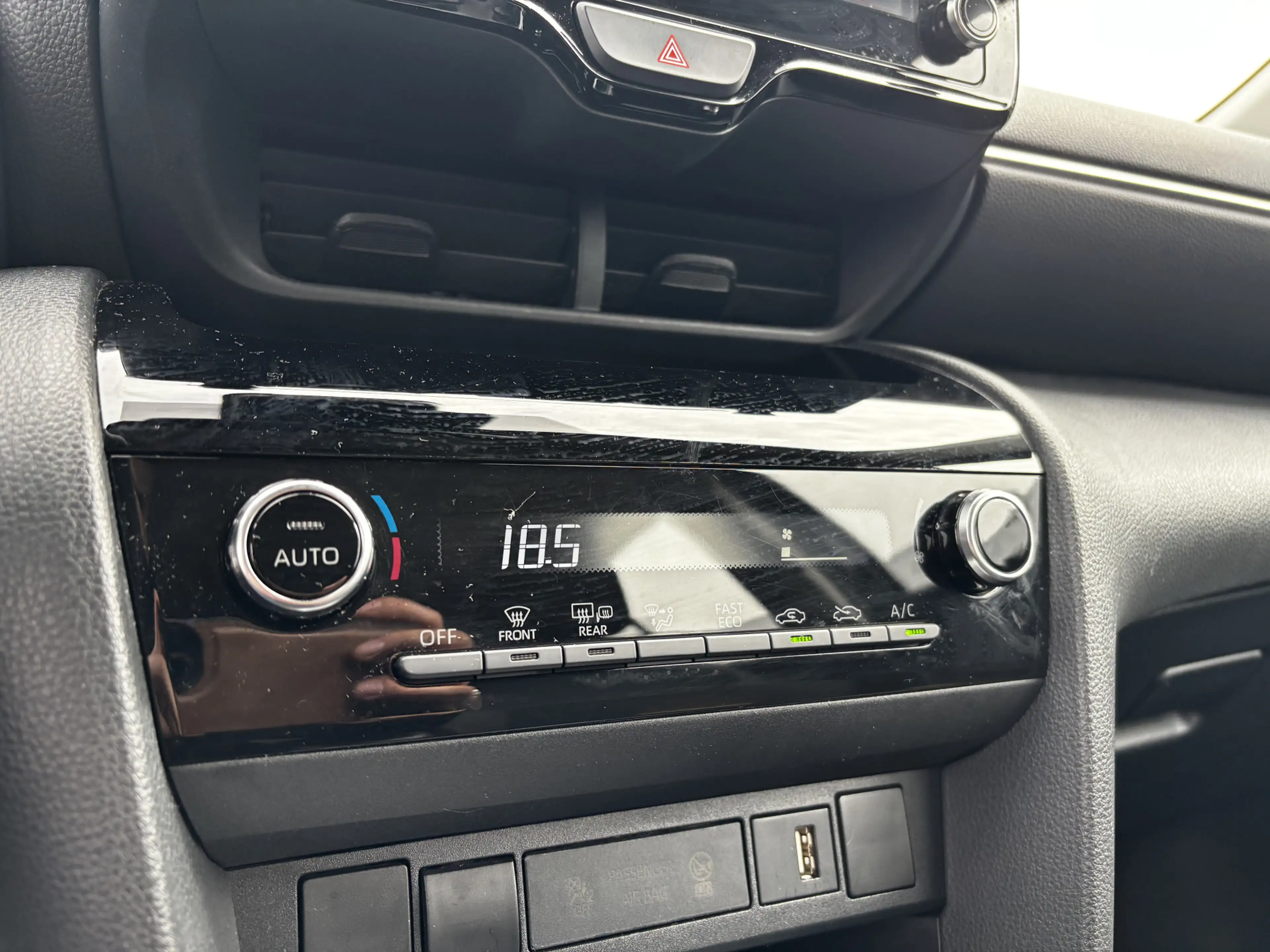 Toyota Yaris Cross 1.5 Hybrid Active / Klima / Acamera / Cruise / Nap — photo 19