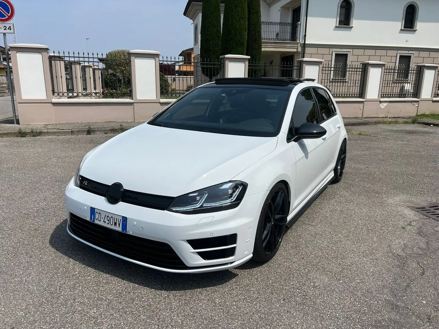 Volkswagen Golf 5p 2.0 tsi R 4motion dsg Stage 3 450 cv Bianco - 1