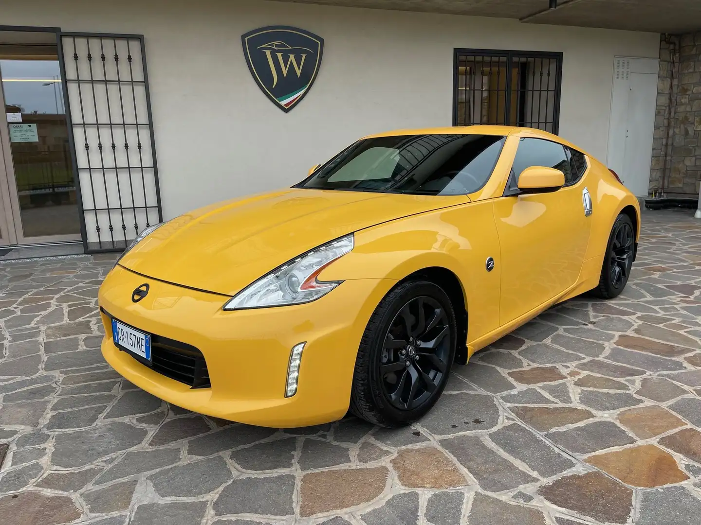 Nissan 370Z 370Z Coupe 3.7 V6 Lev2 auto my16 E6 Жовтий - 2