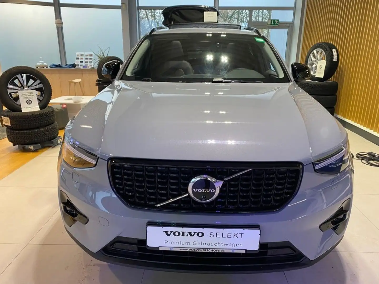 Volvo XC40 B4 B DKG Plus Dark Panoramadach WKR LED Silber - 2