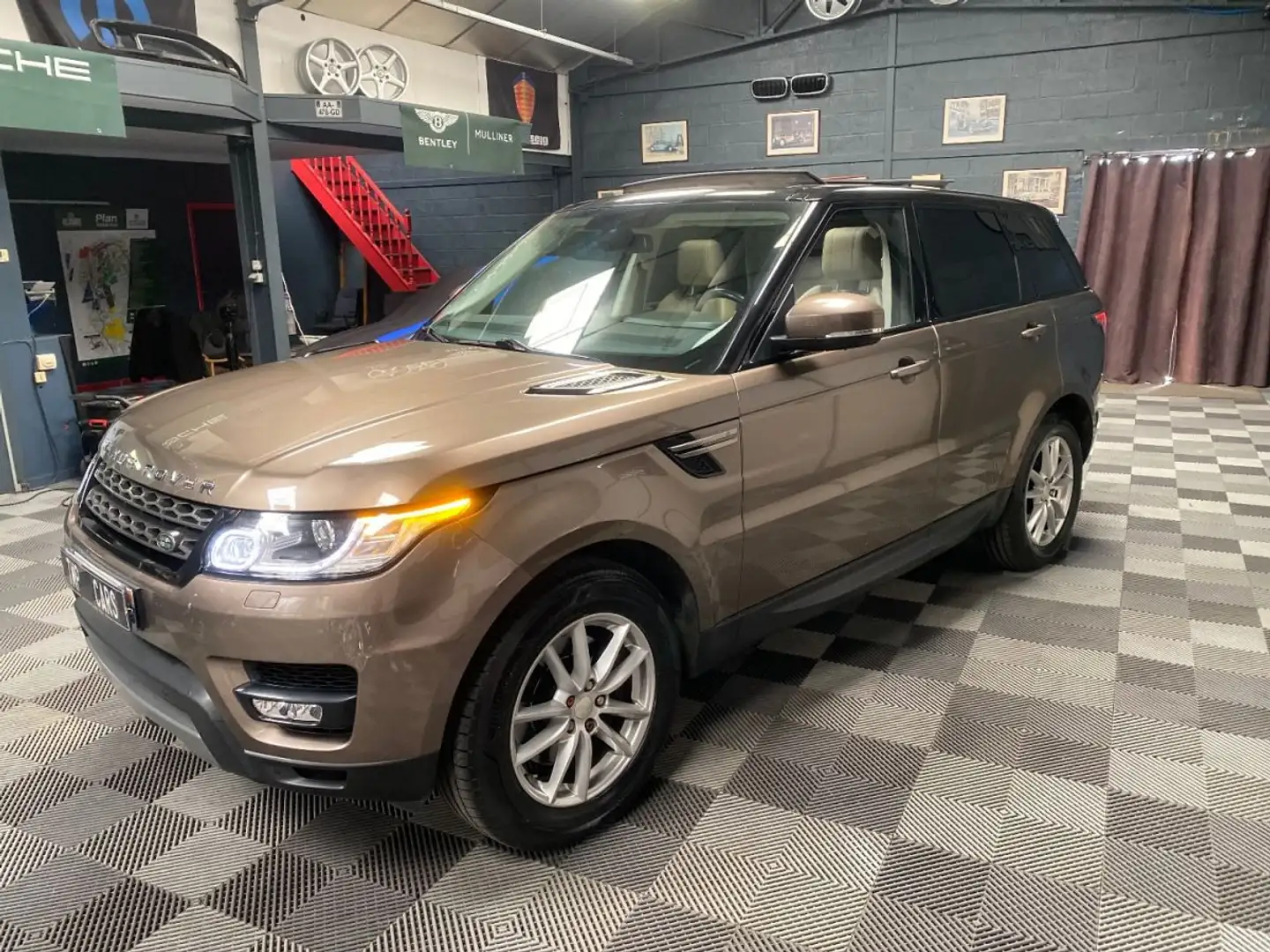 Land Rover Range Rover Sport 3.0 TDV6 258ch - 2