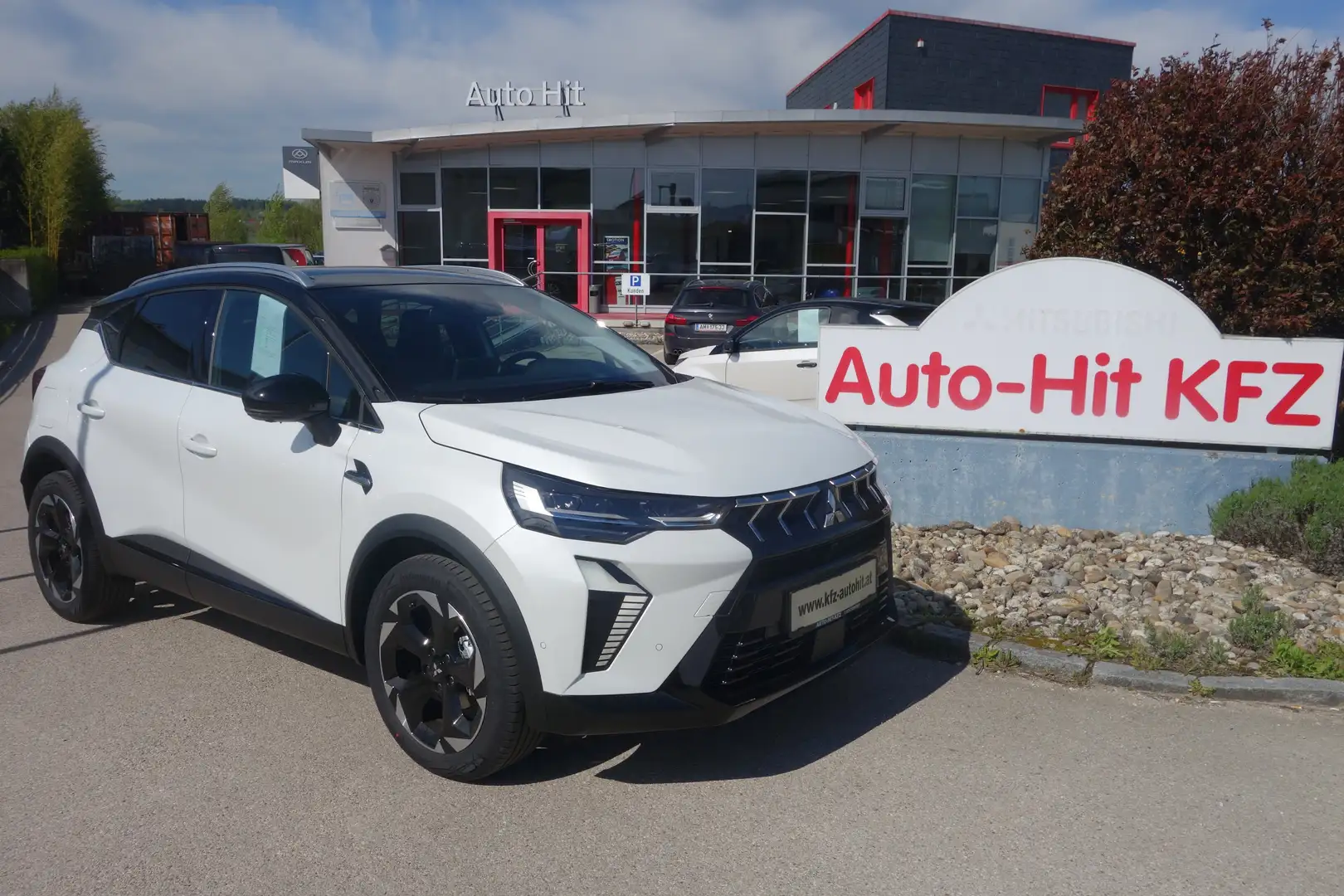 Mitsubishi ASX 1,3 DI-T Intense*360°Kamera/18"ALU/WSSheizung* Weiß - 1