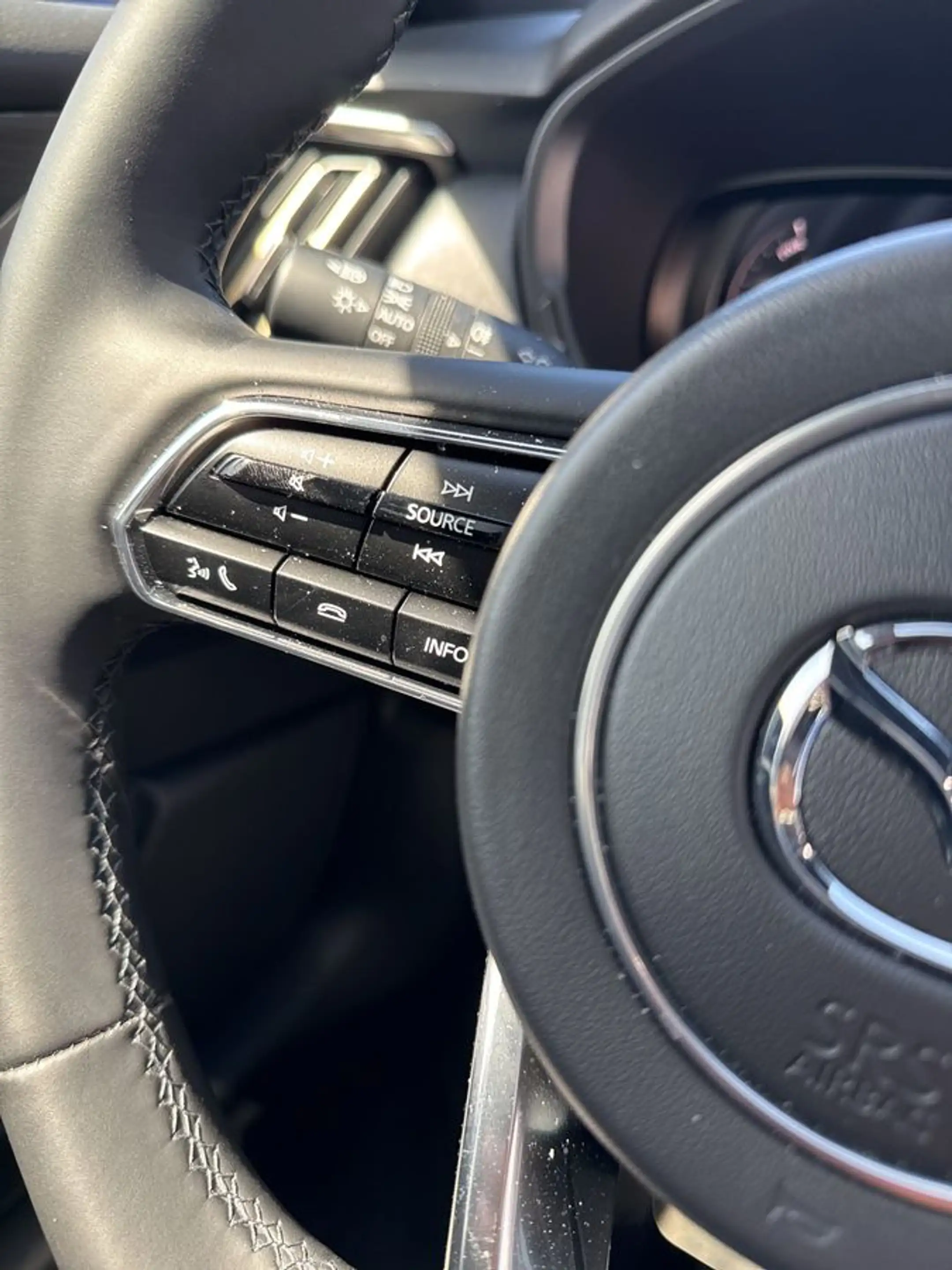 Mazda CX-60 Homura Plus Hybrid AWD — photo 11