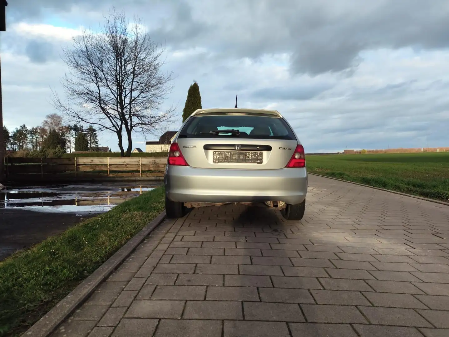 Honda Civic Coupe 1.6i LS - 2