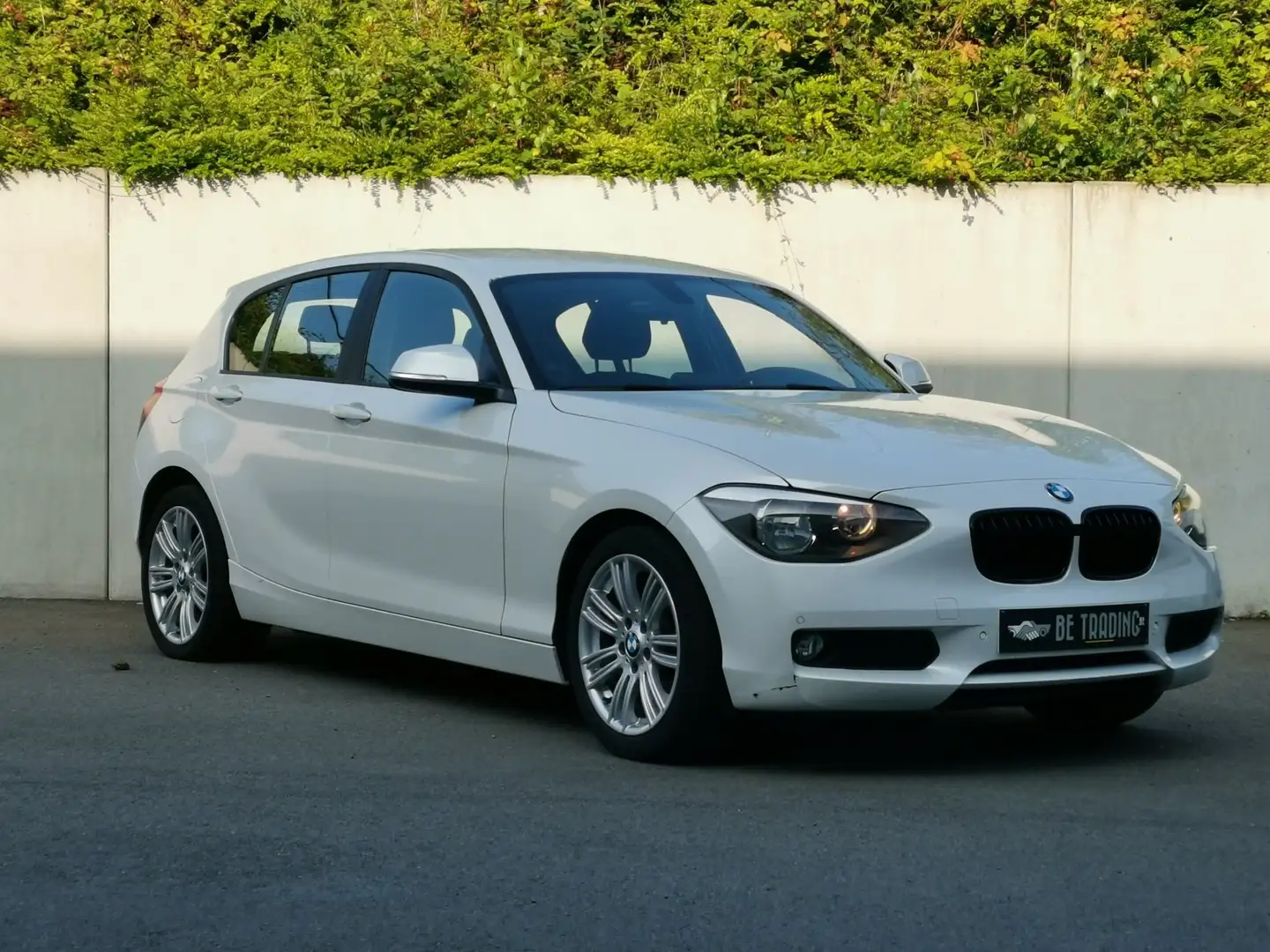 BMW 116 116 d Білий - 1