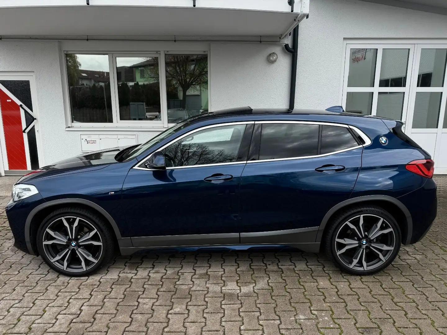 BMW X2 xDrive20i M Sport X ACC PANO M20" Blau - 2