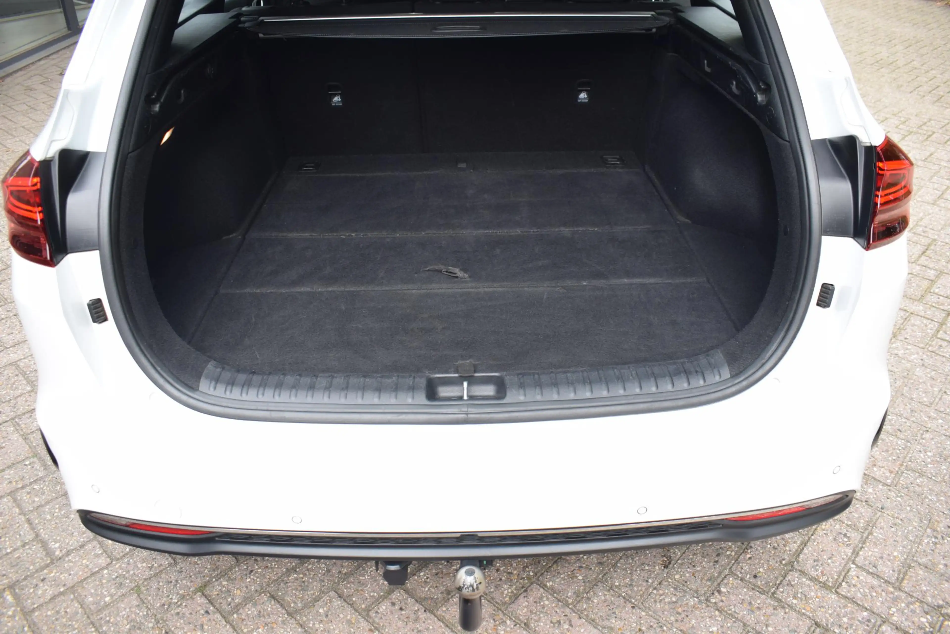 Kia Ceed SW / cee'd SW Sportswagon 1.0 T-GDi DynamicLine — photo 12