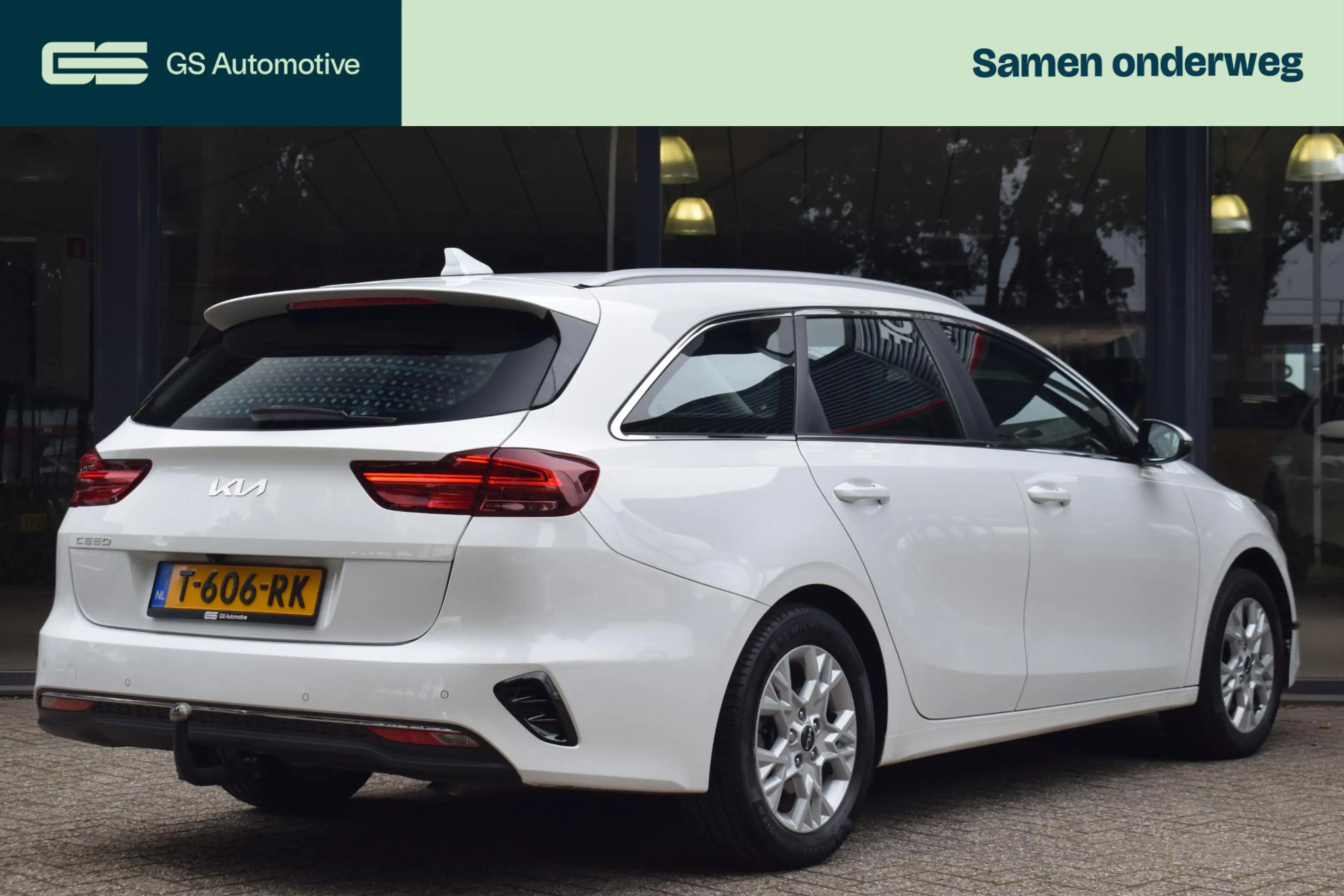 Kia Ceed SW / cee'd SW Sportswagon 1.0 T-GDi DynamicLine — photo 2