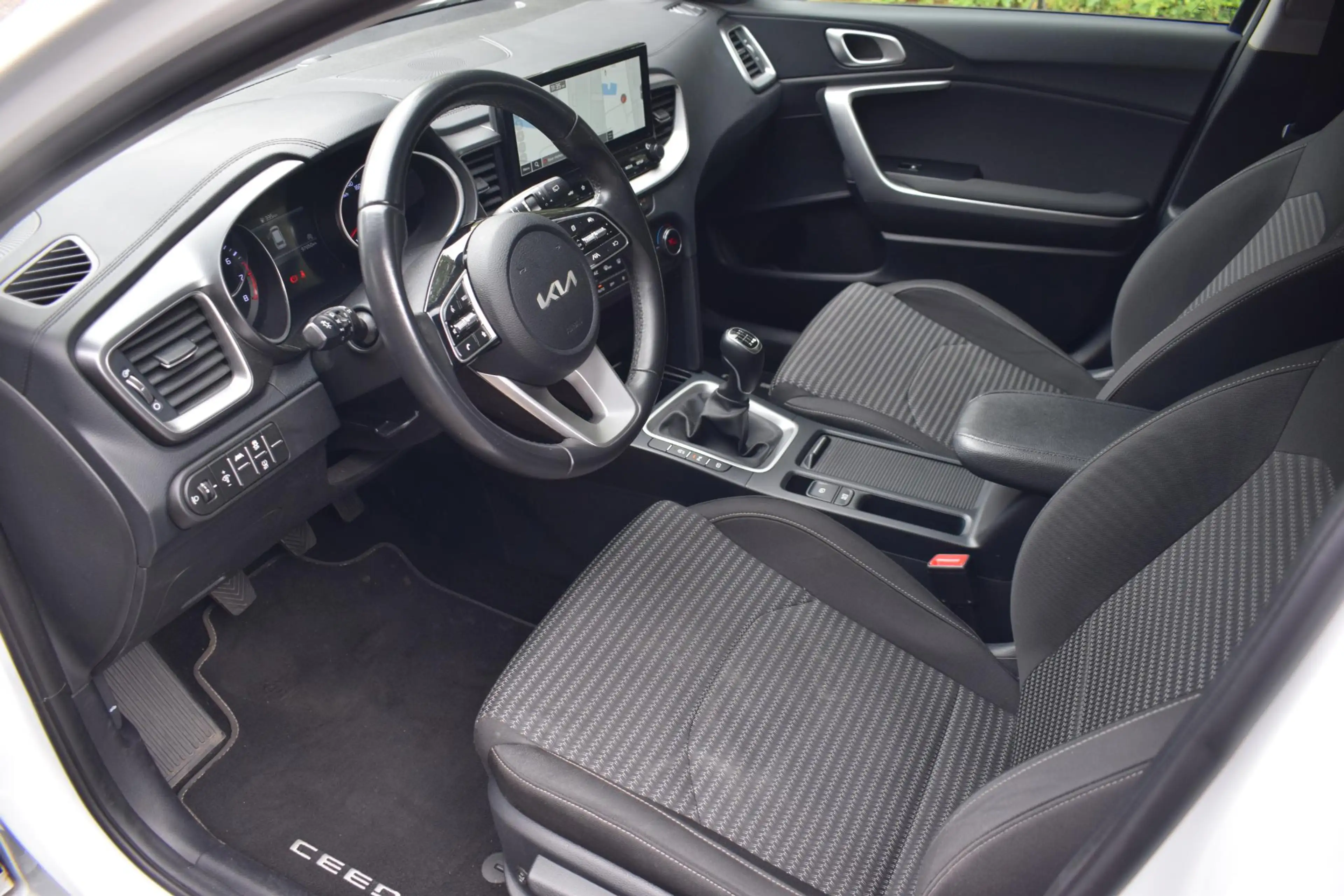 Kia Ceed SW / cee'd SW Sportswagon 1.0 T-GDi DynamicLine — photo 3