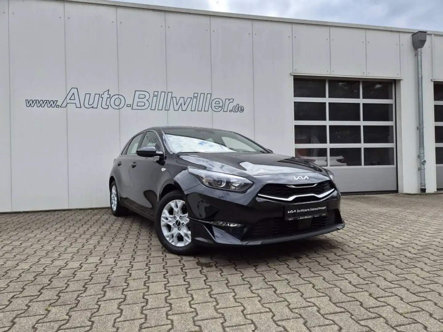 Kia Ceed / cee'd Ceed 5-Türer 1.5 T-GDI DCT7 Vision Komfort+ Schwarz - 2