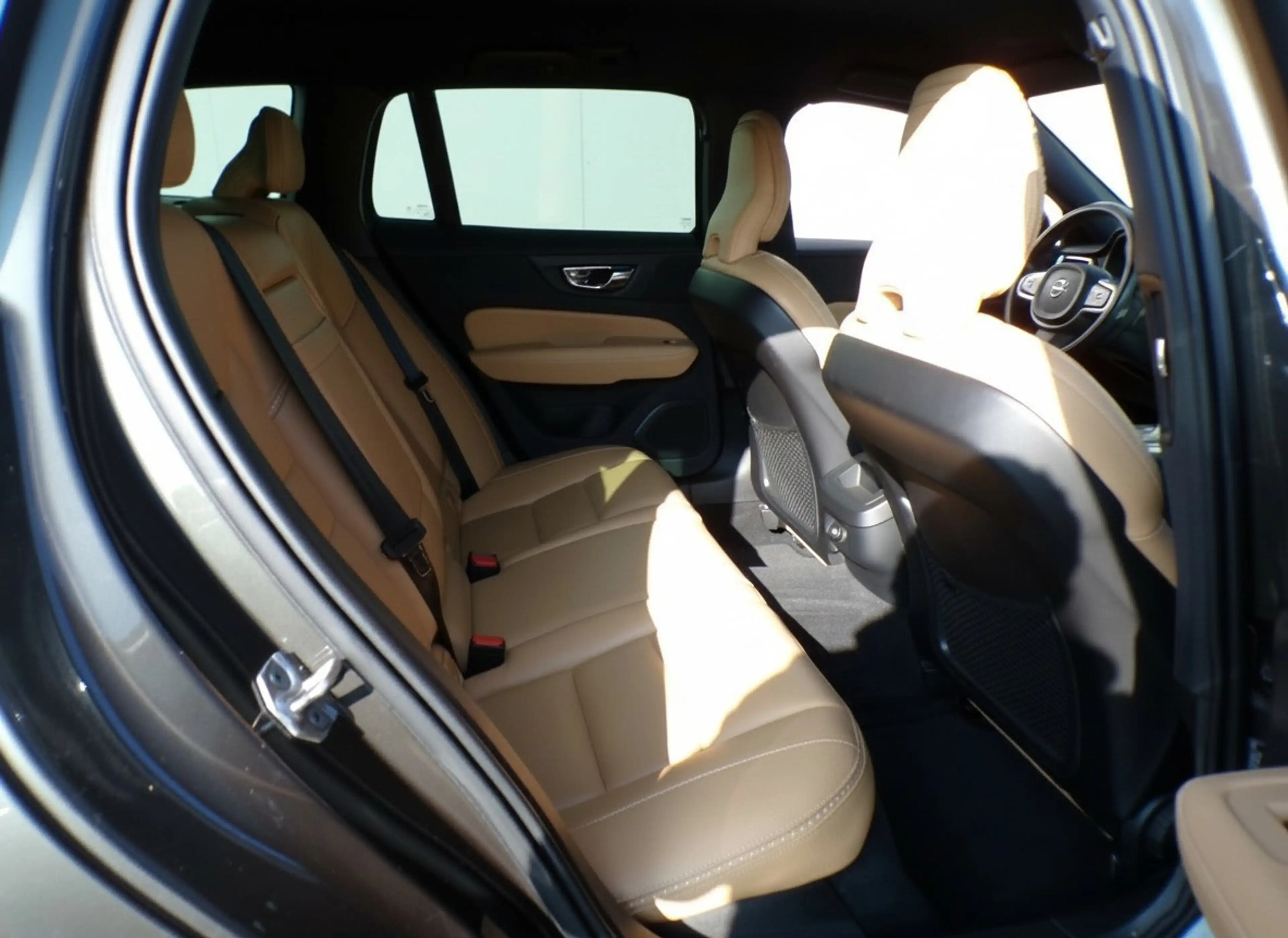 Volvo V60 Cross Country 2.0 D4 AWD Intro Edition|Nav|Cam|ACC — photo 11