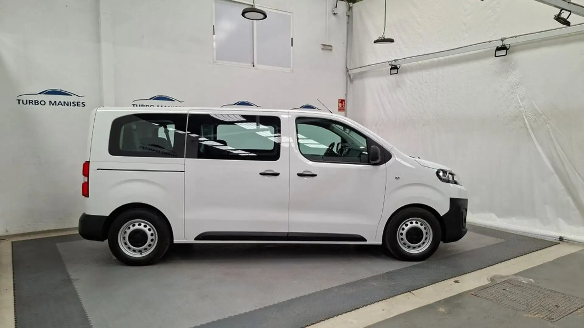 Citroen Jumpy Combi BlueHDI Talla M Confort 115 S&S Blanc - 2