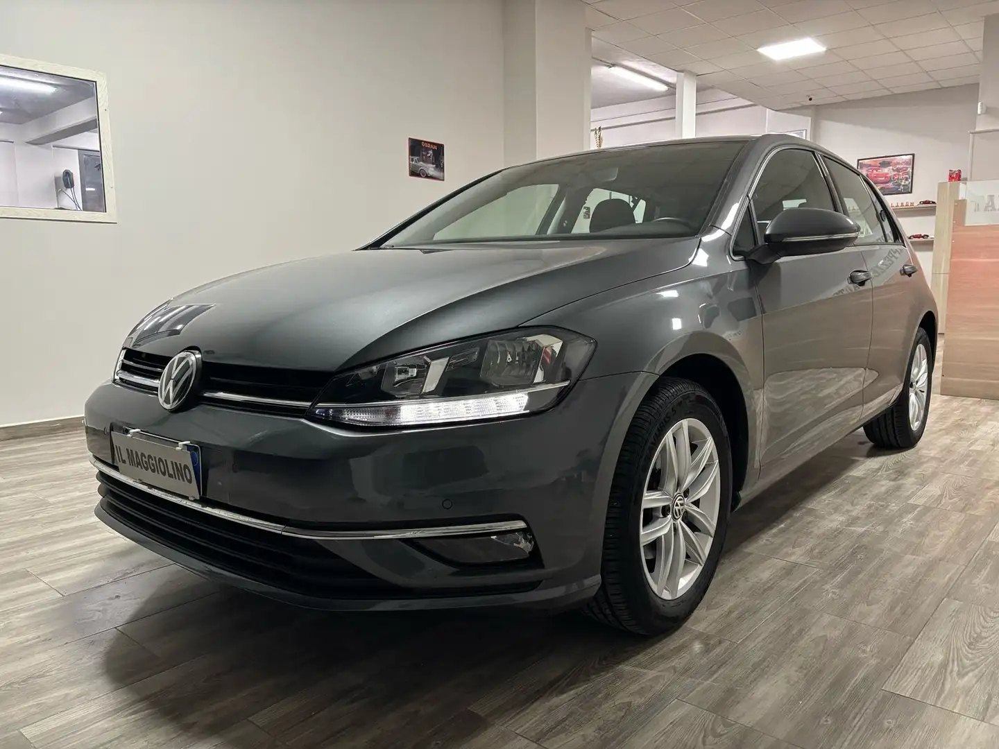 Volkswagen Golf Golf 5p 1.6 tdi Business 115cv Grigio - 1