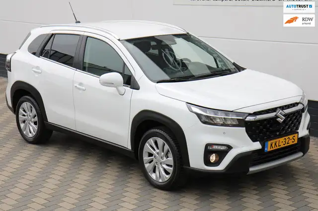Suzuki S-Cross 1.4 Boosterjet Smart Hybrid Carplay BTW !!