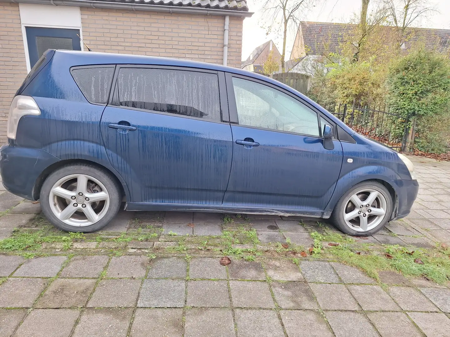 Toyota Corolla Verso 2.2 D-CAT Executive - 2