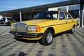 Mercedes-Benz 230 E Lim.*Automatik*Classic Data*Oldtimer*Dackel Gelb - thumbnail 40
