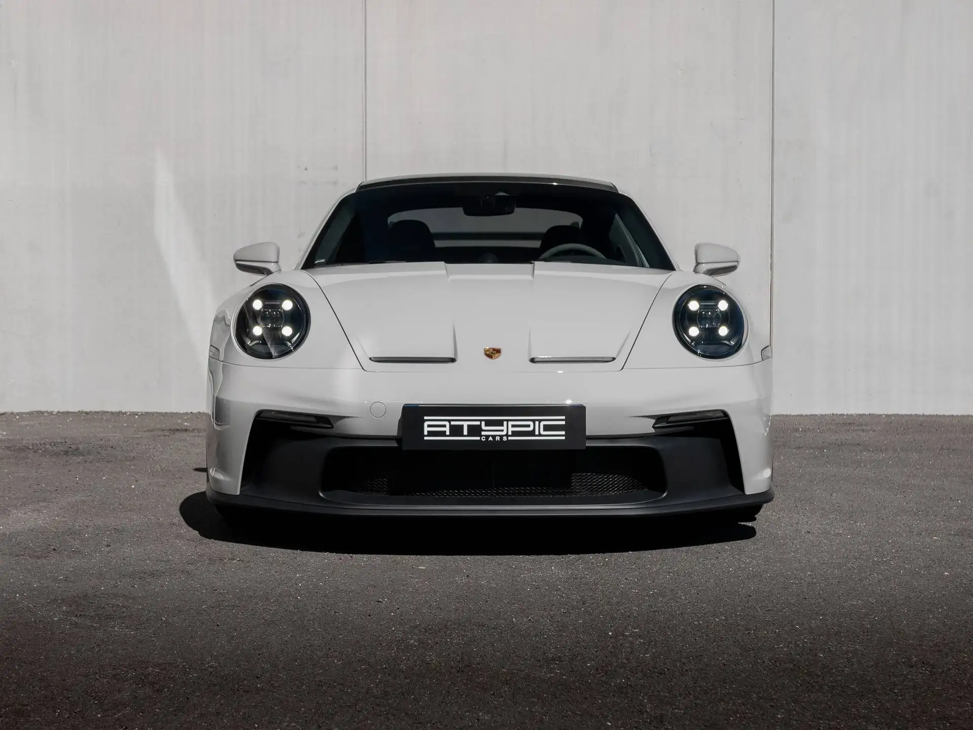 포르쉐 911 GT3 2024 화이트 사진 3