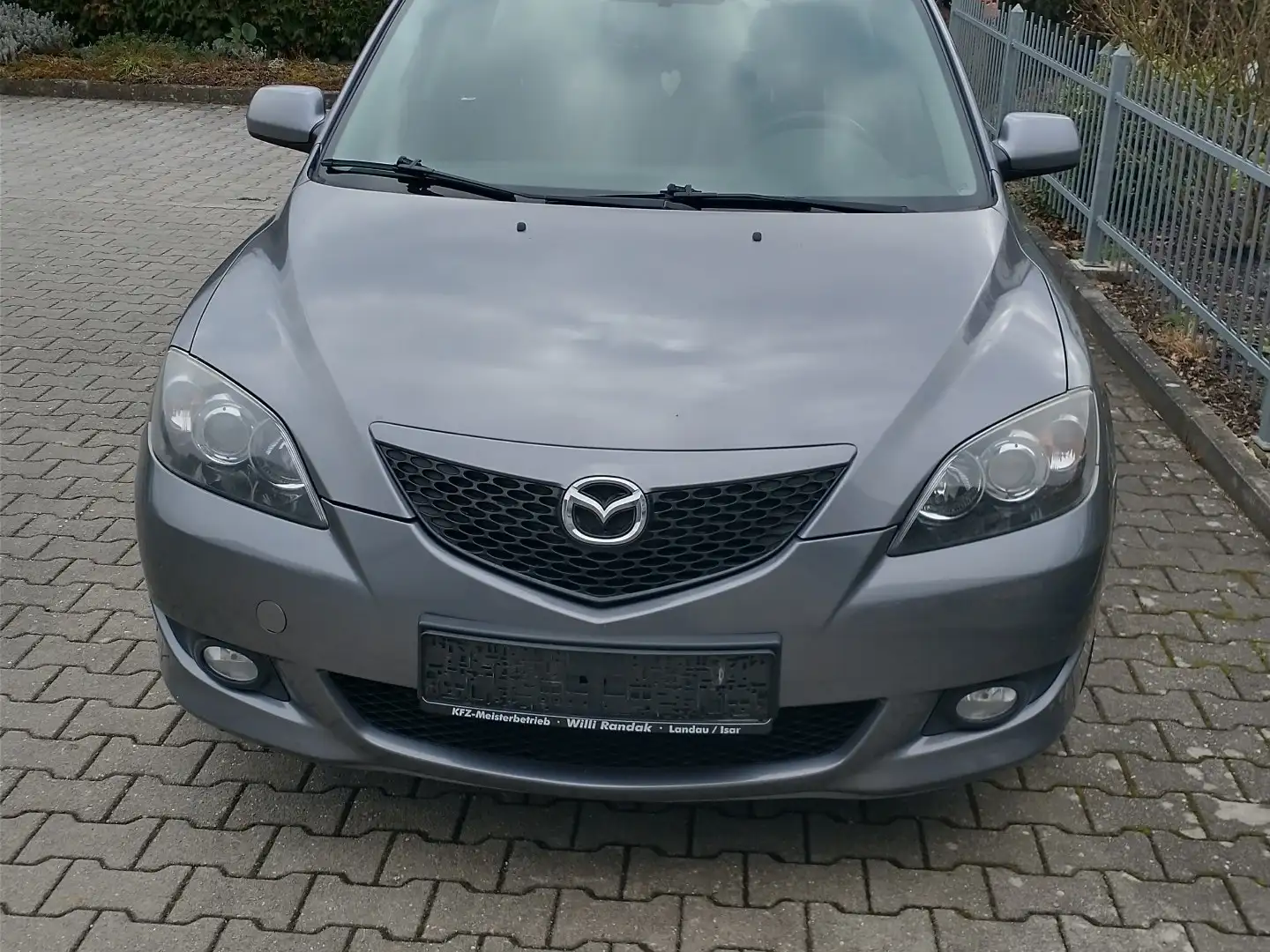 Mazda 3 1.6 Comfort srebrna - 1