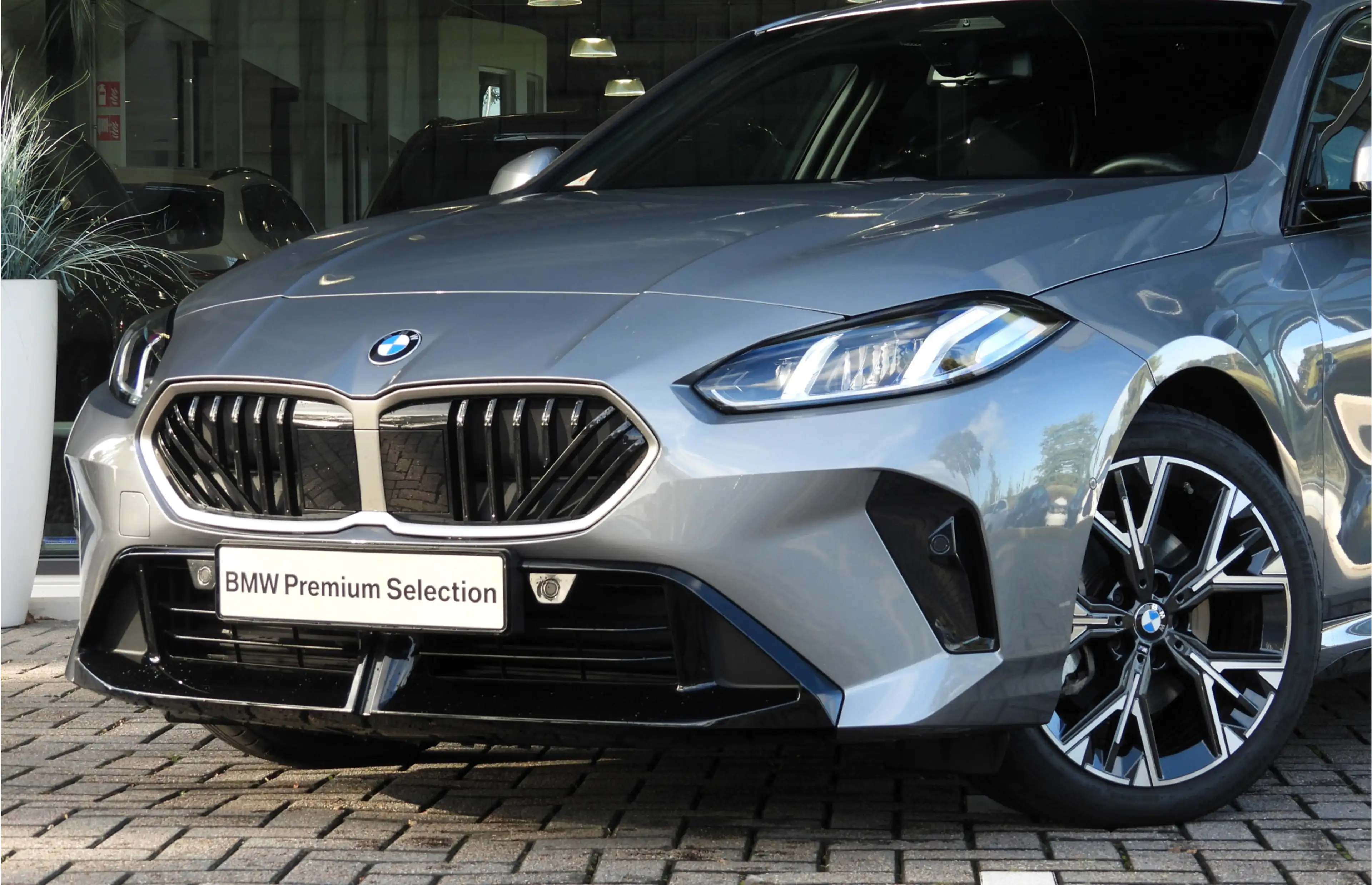 BMW 120 1 Serie M Sport Automaat / Sportstoelen / Achterui — photo 6