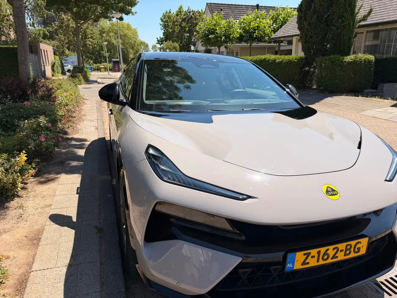 Lotus Eletre 2024