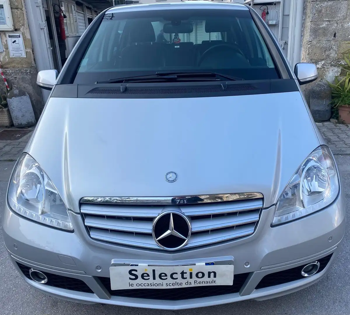 Mercedes-Benz 180 CLASSE A 180 AUTOMATICA Grigio - 1