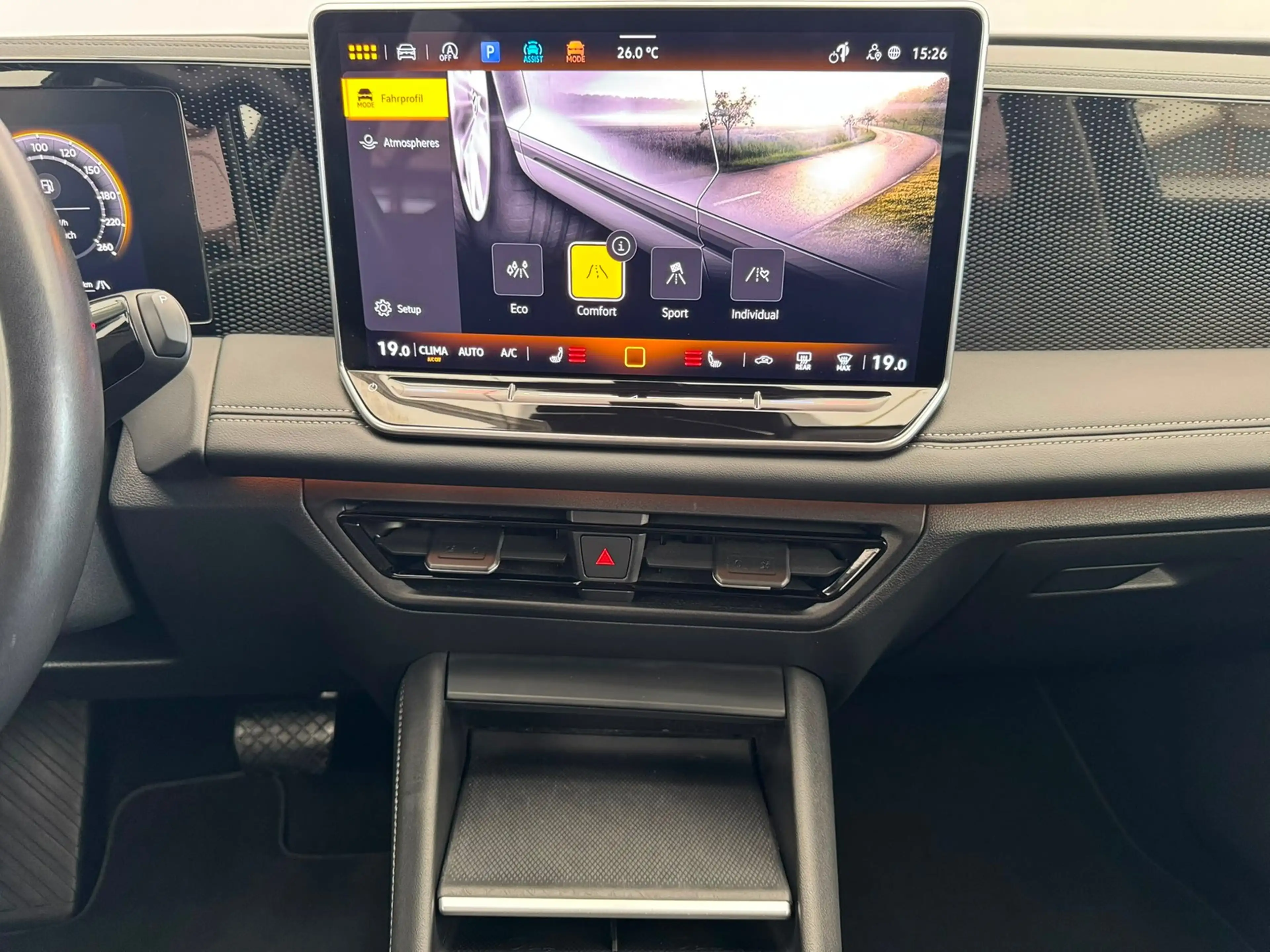 Volkswagen Tiguan Life 2.0 TDI DSG+AHK+RFK+ACC+NAVI+LED — photo 4