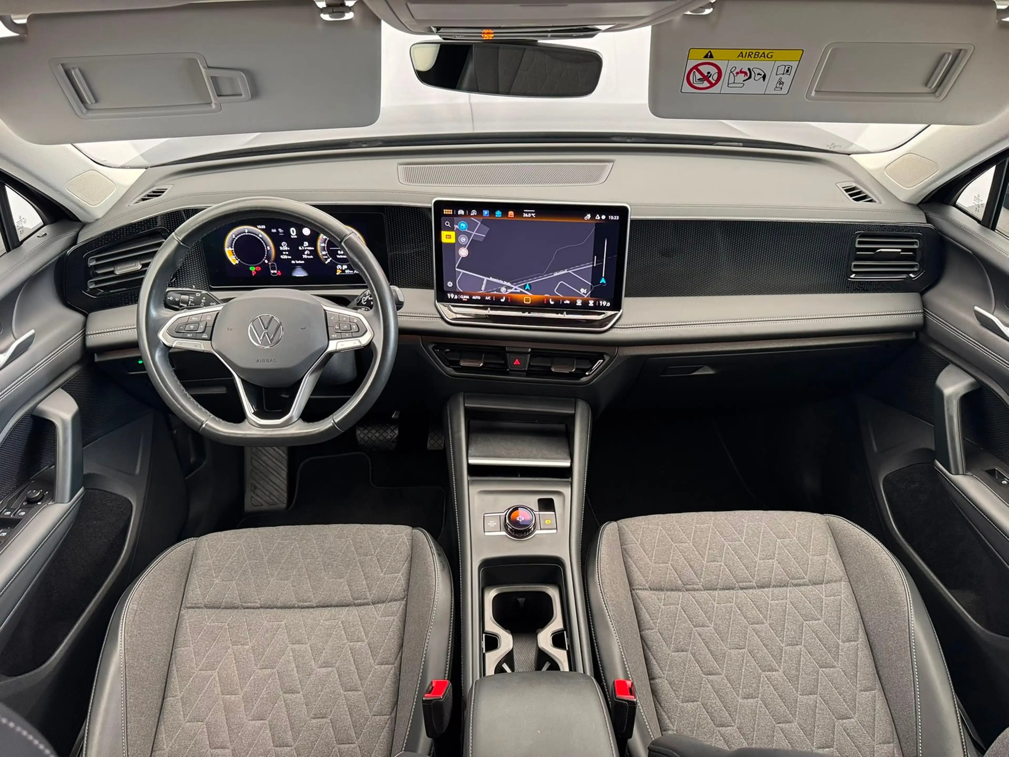 Volkswagen Tiguan Life 2.0 TDI DSG+AHK+RFK+ACC+NAVI+LED — photo 2