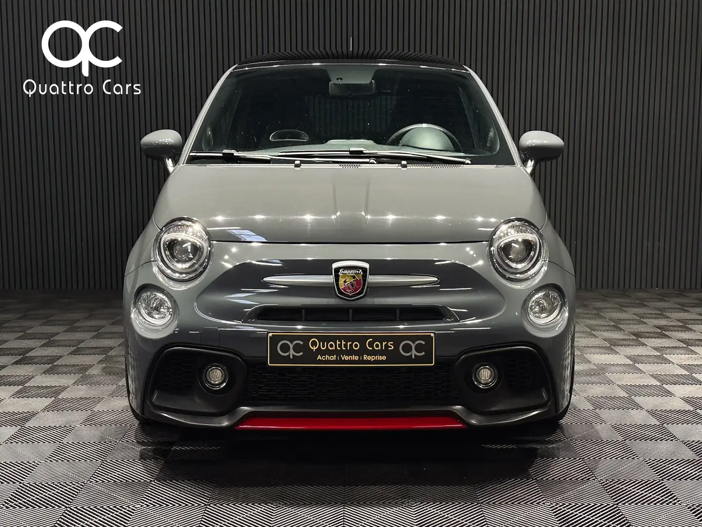 Abarth 595 1.4 T-Jet - Toit ouvrant - Car Play - Super Look Grau - 2