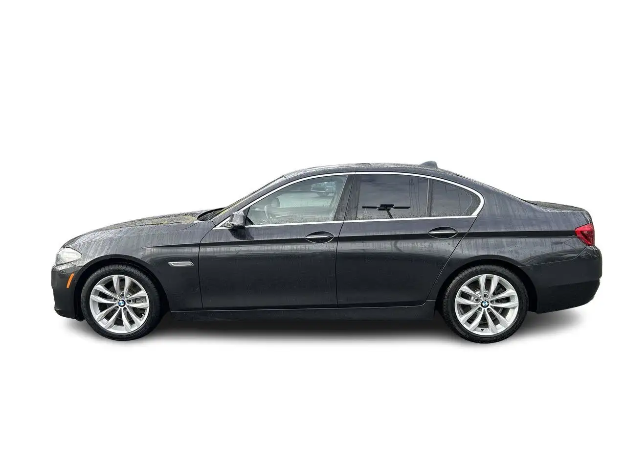 BMW 5 Series снимка BMW 5 Series