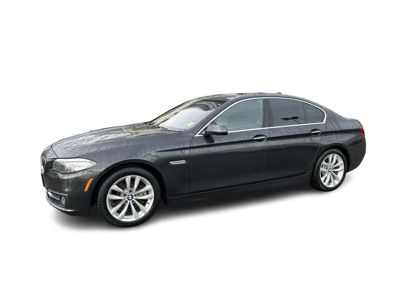 BMW 5 Series снимка BMW 5 Series