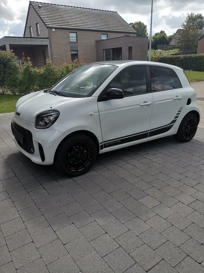 smart forFour 17.6 kWh EQ Comfort SÉRIE SPÉCIALE ÉDITION ONE Blanc - 1
