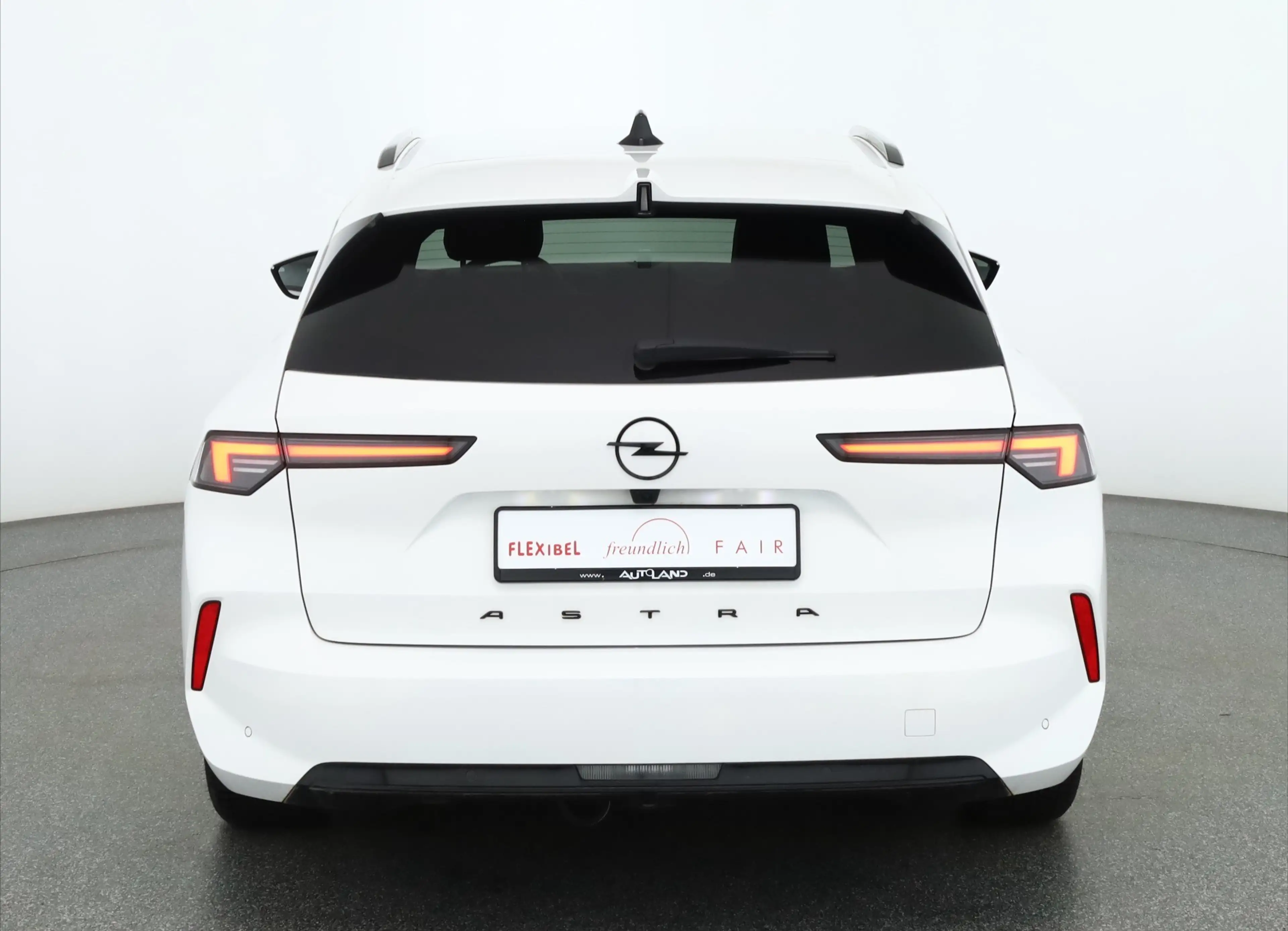 Opel Astra ST GS 1.2 Turbo LED ACC Navi AHK — photo 4