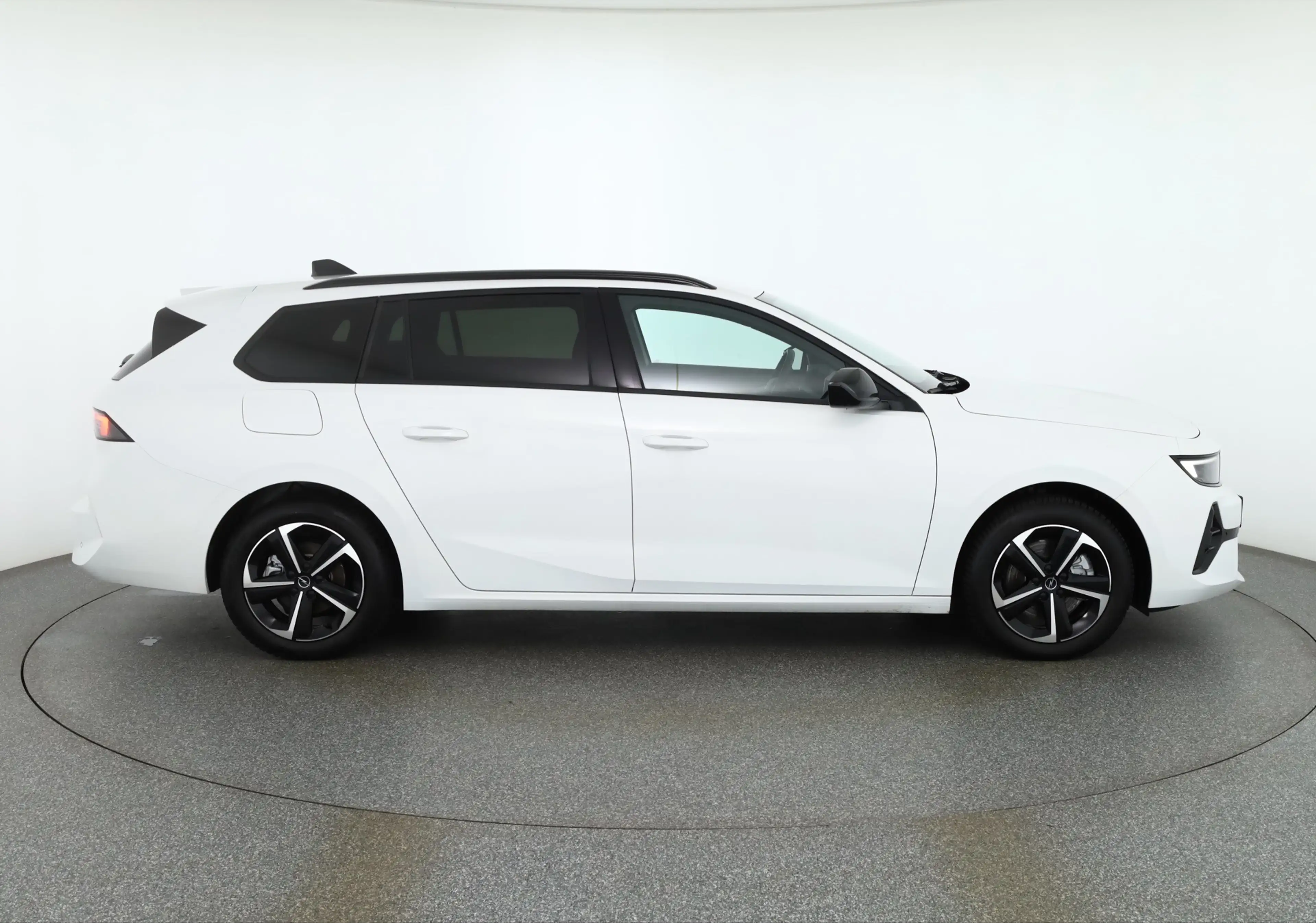 Opel Astra ST GS 1.2 Turbo LED ACC Navi AHK — photo 6