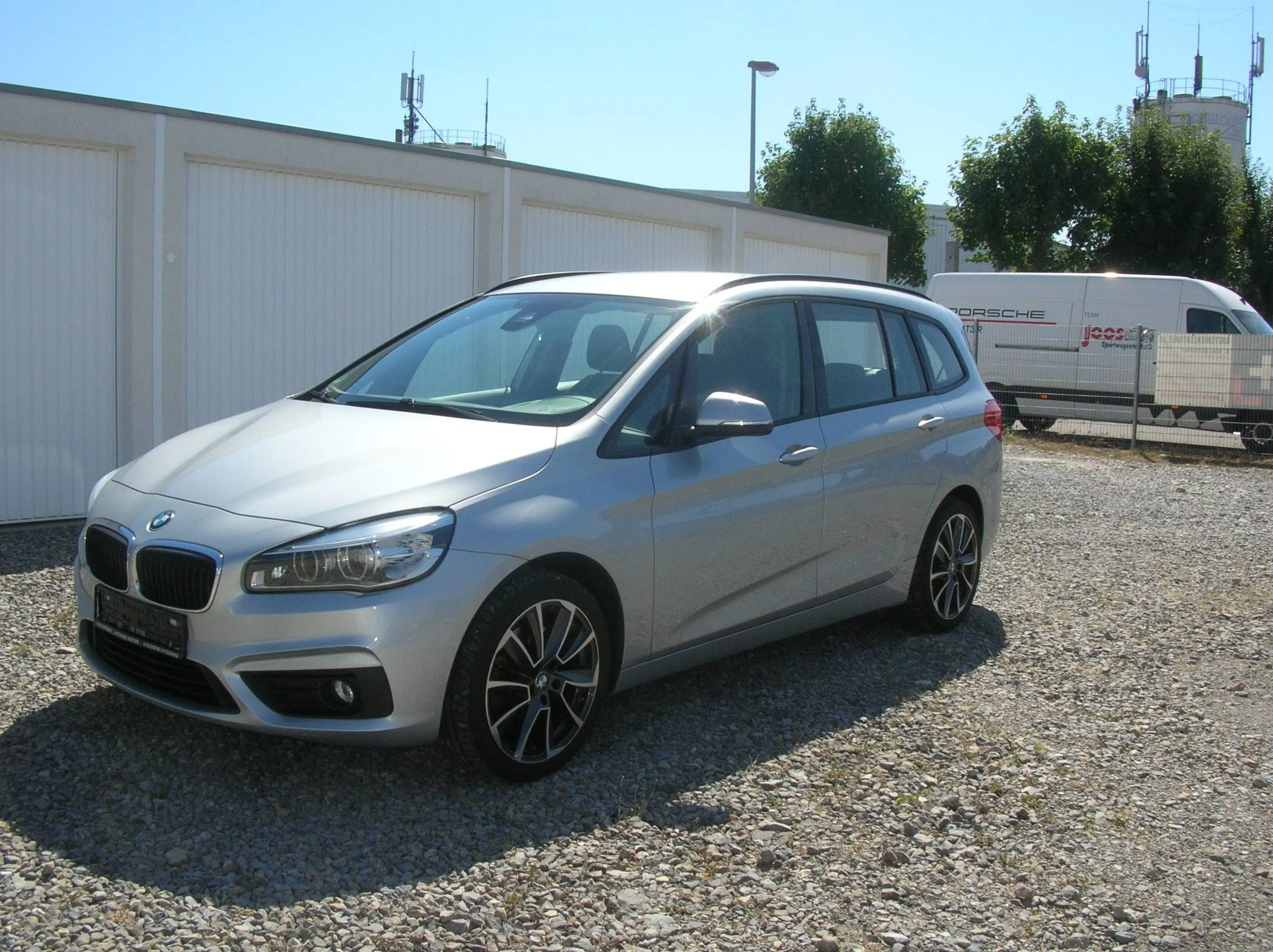 BMW 220 220 d Grand Tourer xDrive-Navi-Klima-7Sitze-PDC..