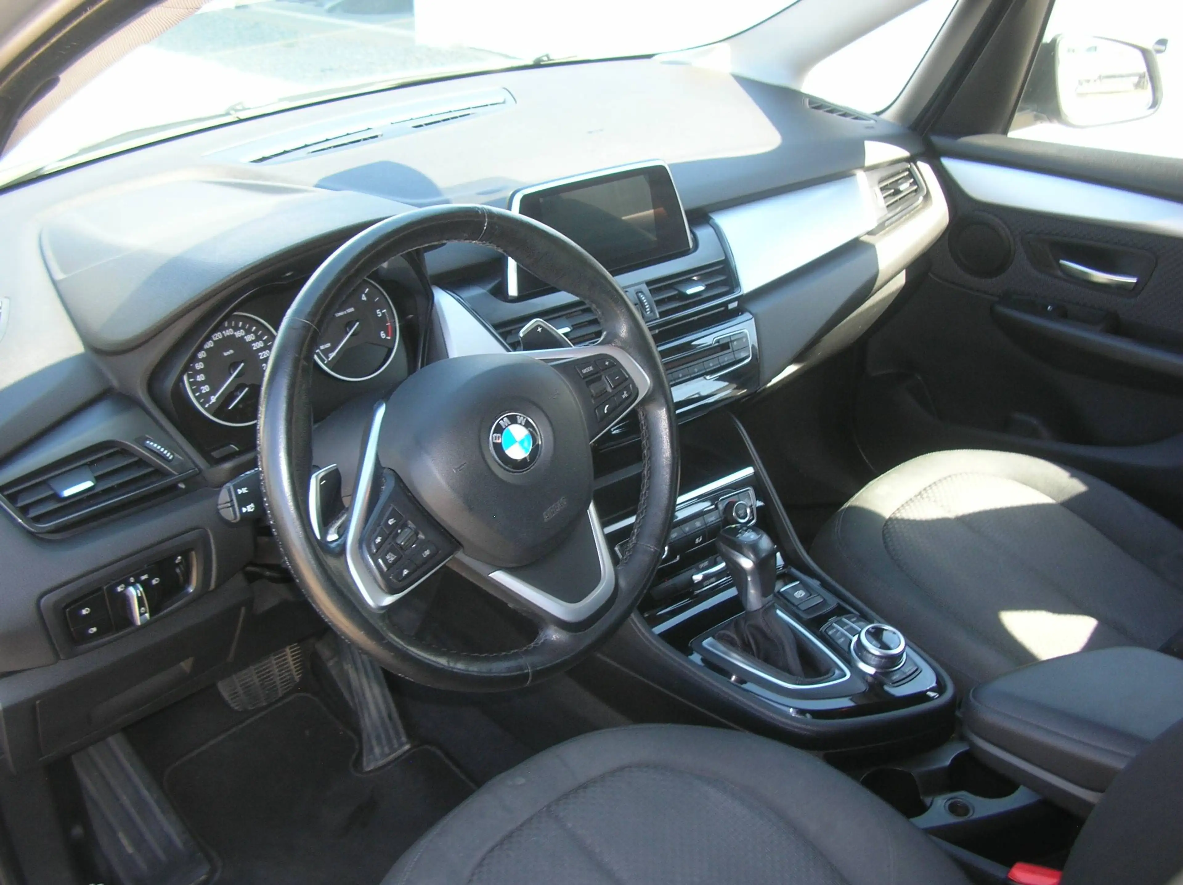 BMW 220 220 d Grand Tourer xDrive-Navi-Klima-7Sitze-PDC.. — photo 6