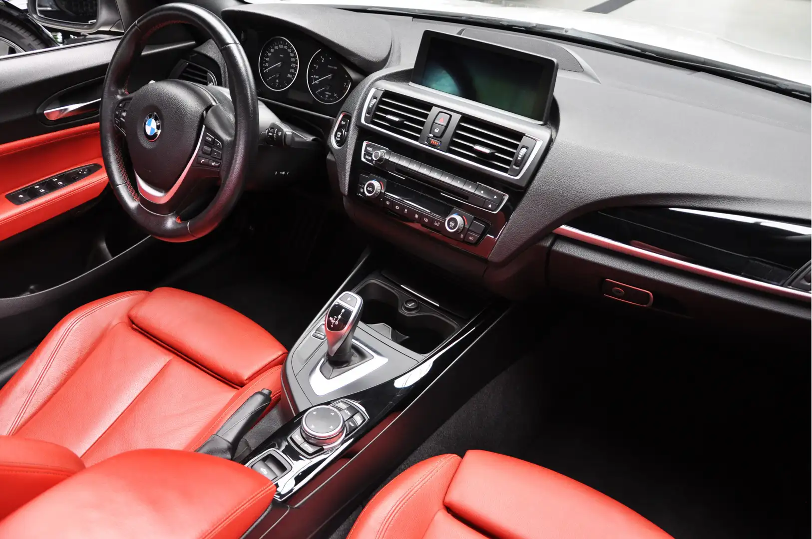 BMW 230 2-serie Cabrio 230i High Executive | Leder | Memor Blanco - 2