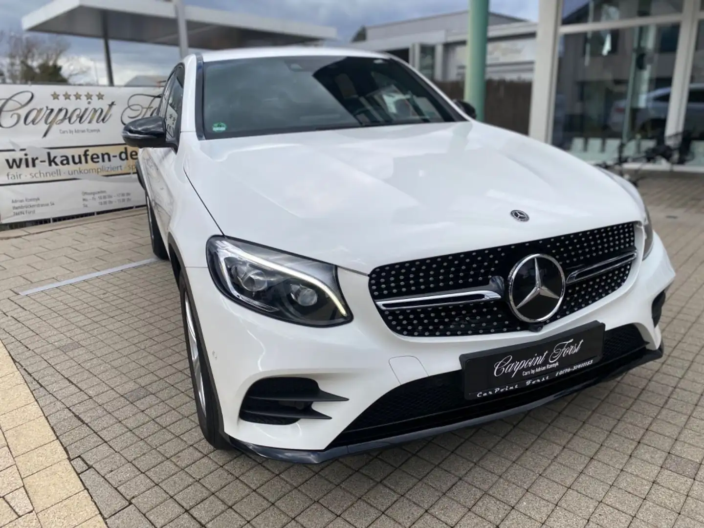 Mercedes-Benz GLC 350 d Coupe, 4Matic, AMG Line White - 1