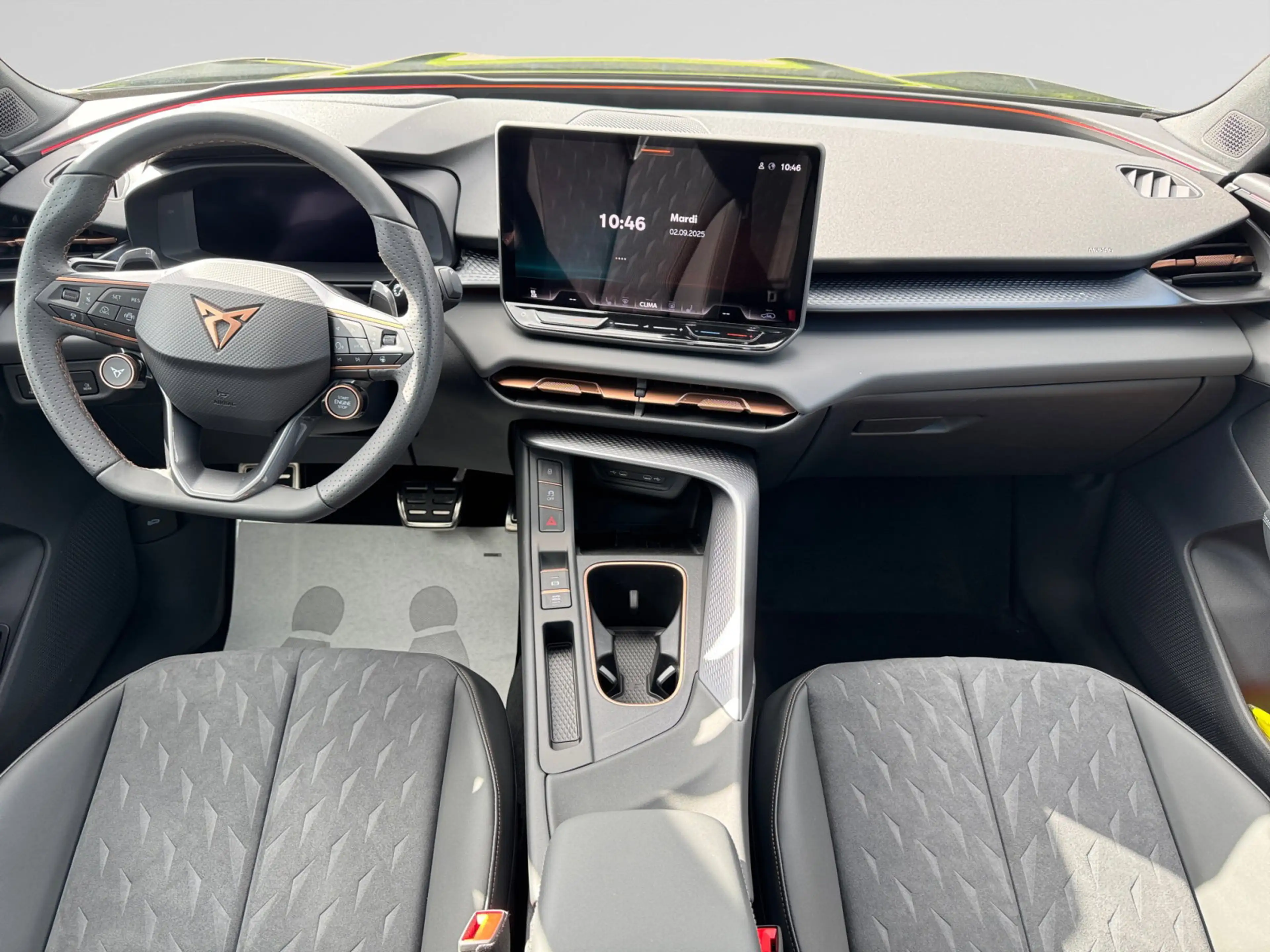 CUPRA Terramar Terramar Business 1.5 e-HYBRID 204ch (150kW) DSG 6v Plug-in Hybrid — photo 11