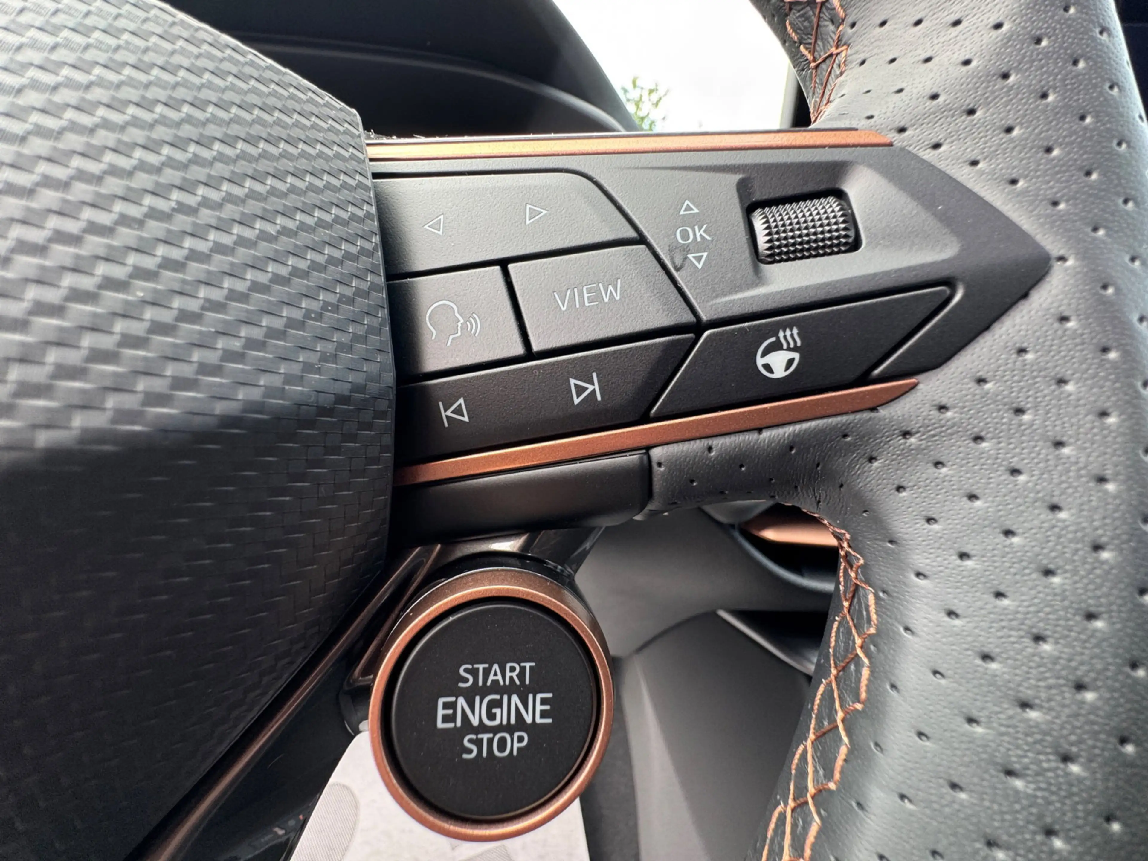 CUPRA Terramar Terramar Business 1.5 e-HYBRID 204ch (150kW) DSG 6v Plug-in Hybrid — photo 15
