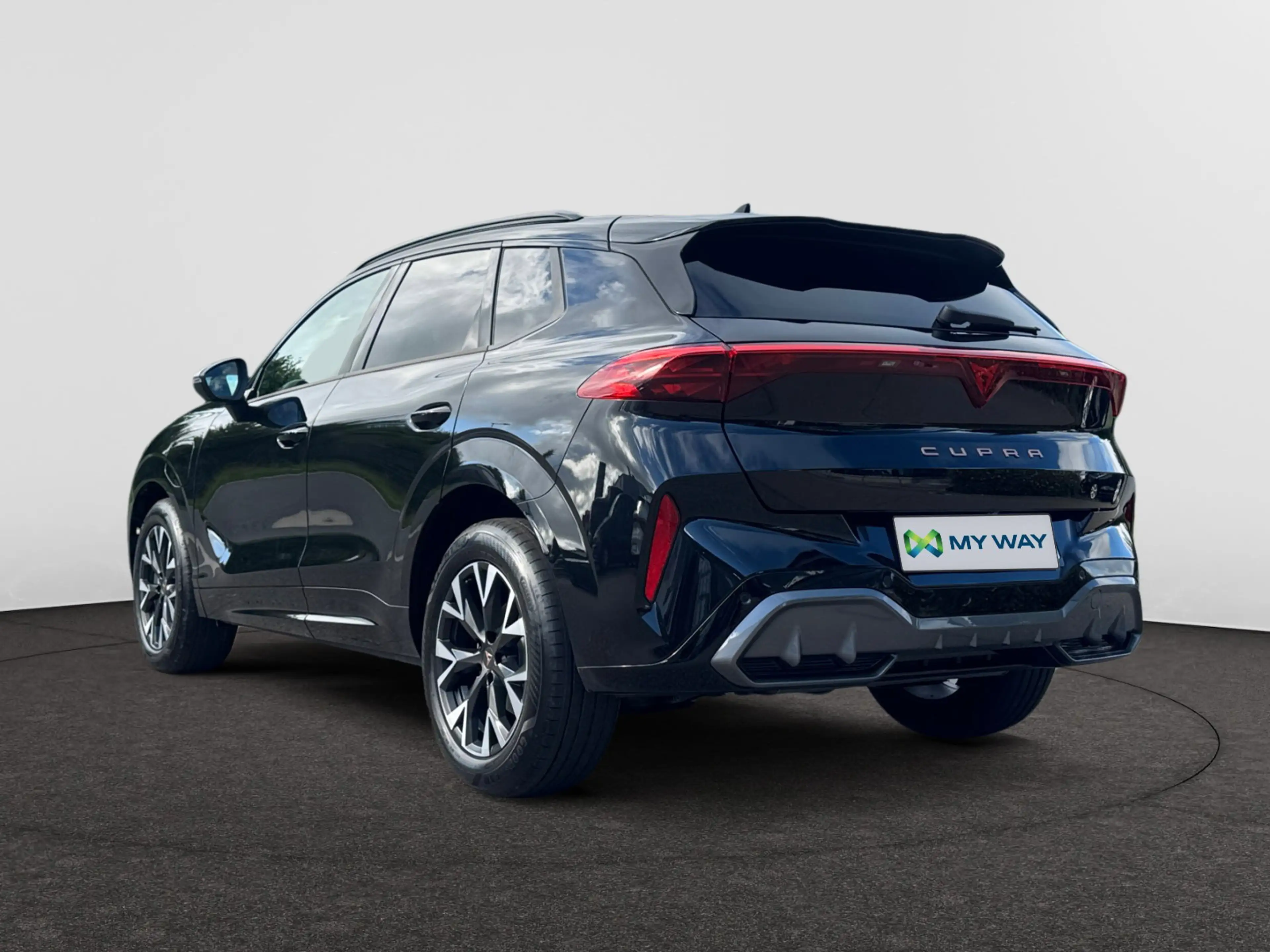CUPRA Terramar Terramar Business 1.5 e-HYBRID 204ch (150kW) DSG 6v Plug-in Hybrid — photo 3