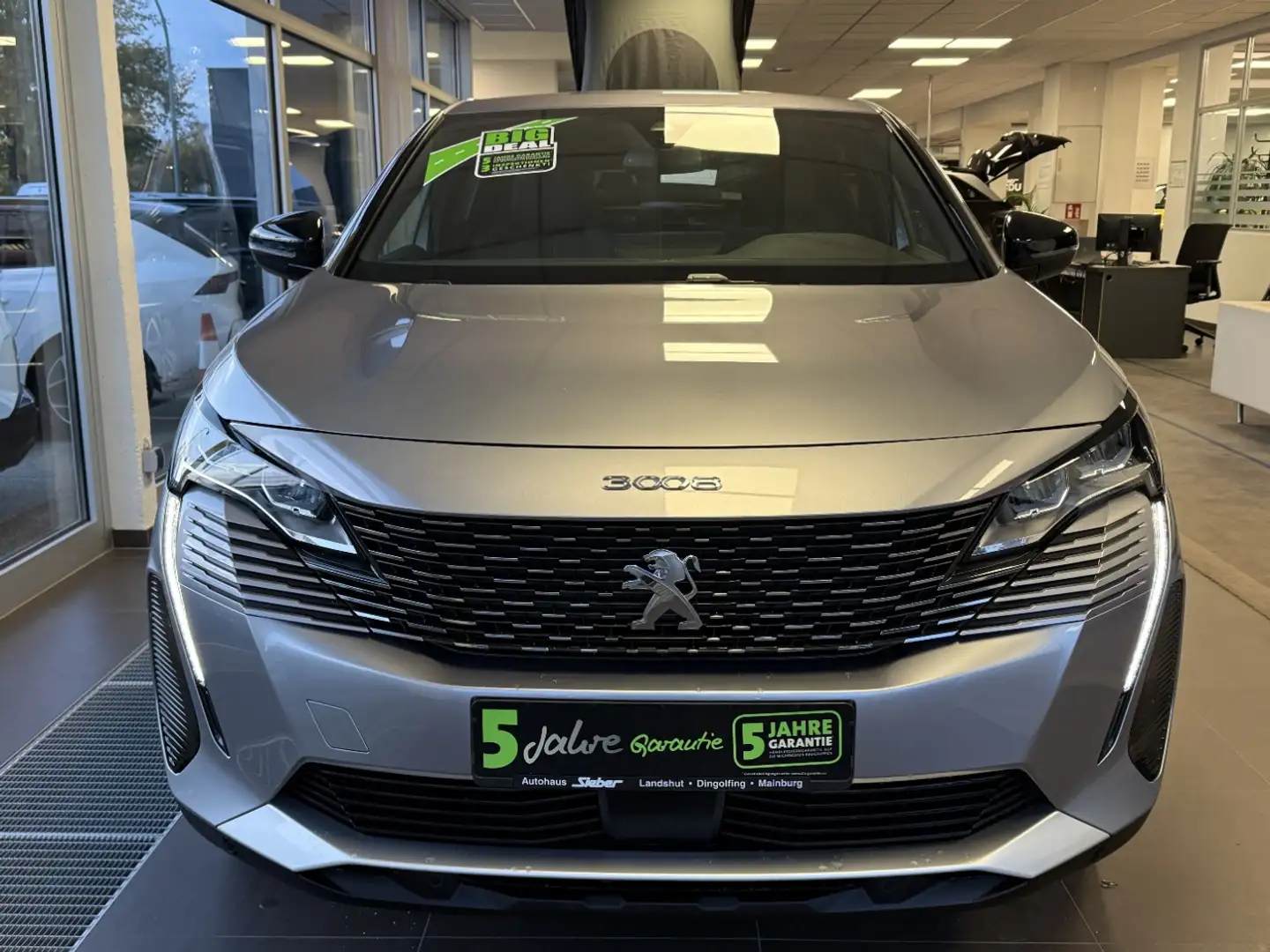 Peugeot 3008 1.2 PureTech 130 Allure Pack Sitzhzg*Kamera Grau - 2