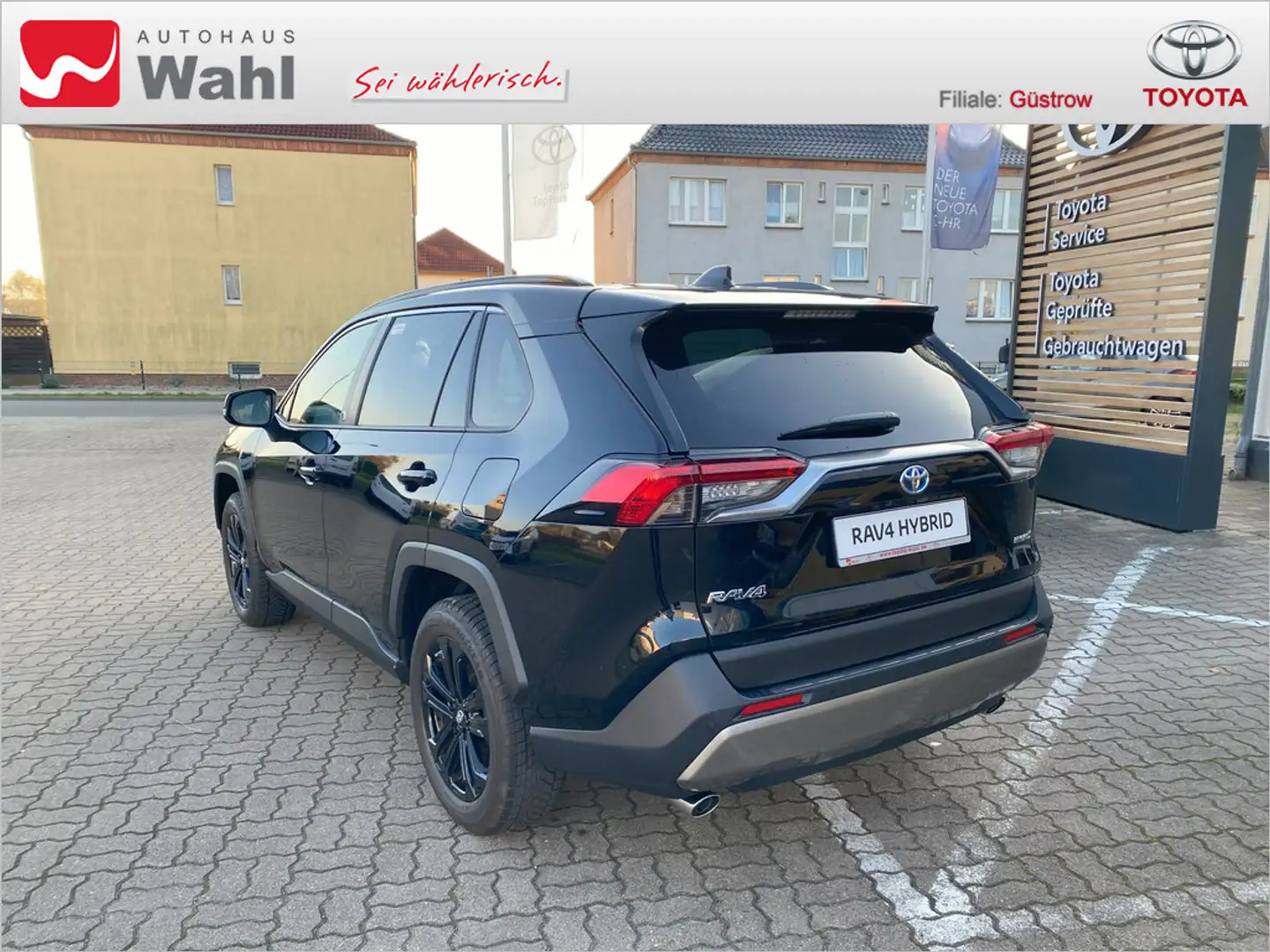 Toyota RAV 4 Schwarz - 2