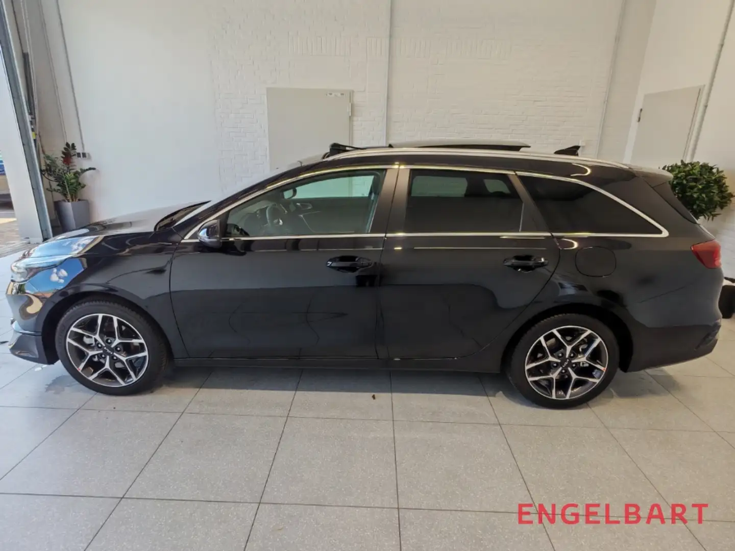 Kia Ceed SW / cee'd SW Platinum DCT 1.5L Glasdach Leder Navi Schwarz - 2