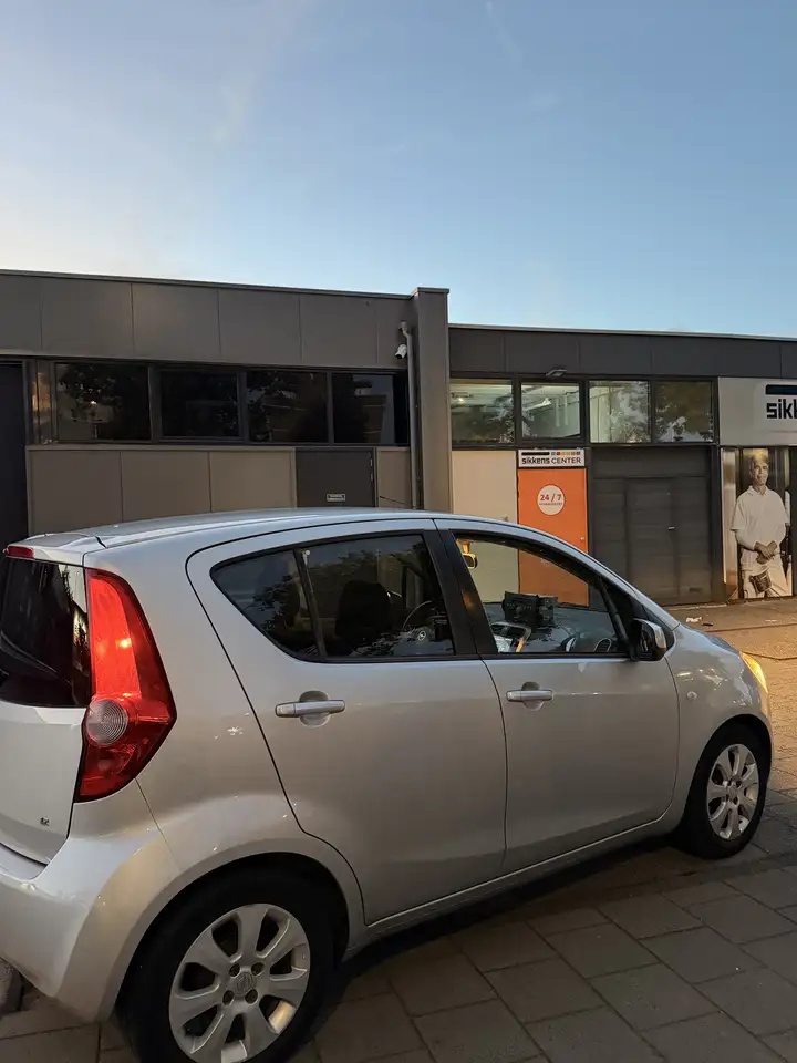 Opel Agila